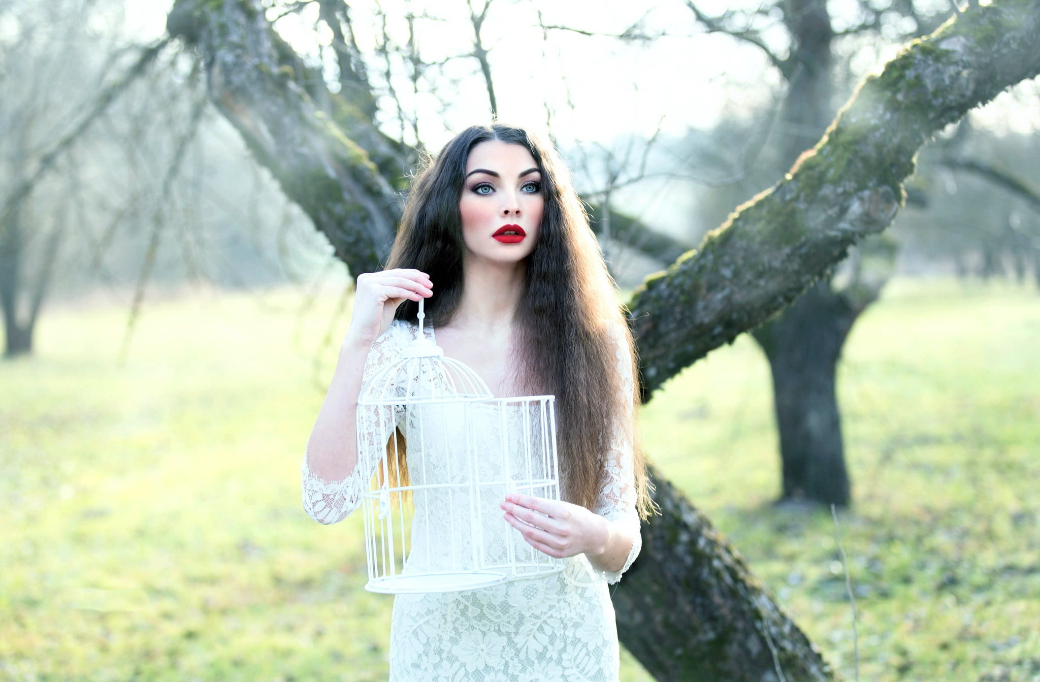 drink, women outdoors, beautiful woman, one person, beautiful people, outdoors, 1080P, nature, makeup, red lipstick, hair, focus on foreground, young adult, HD Wallpaper