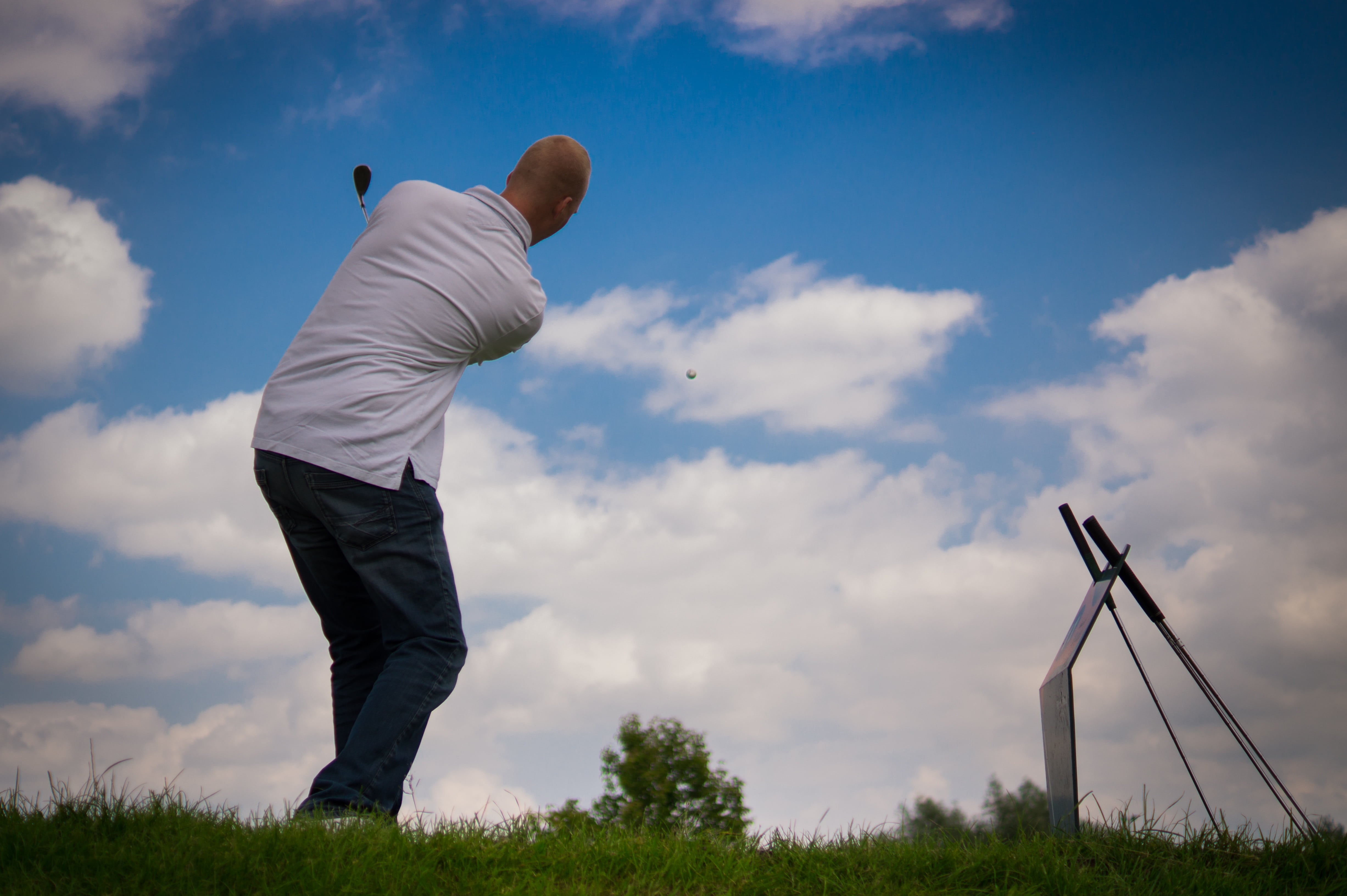 casual clothing, rear view, competition, land, people, play, eye, vacation, adult, sports, putting, exercise, golf ball, clubs, grass, swing, outdoors, HD Wallpaper