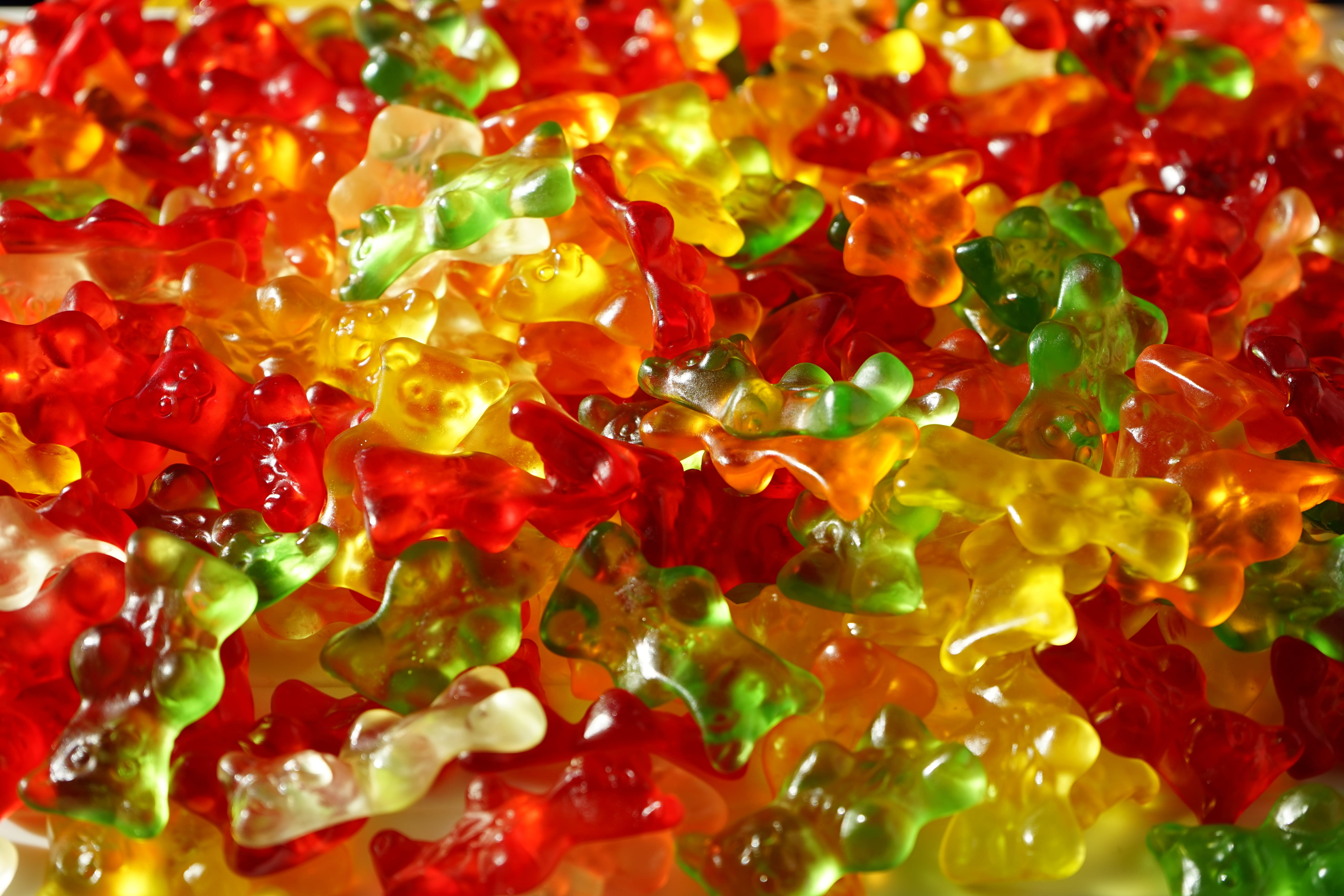 Gummi Bears, nibble, indoors, pile, Fruit Gums, green, full frame, fruit, gelatin, large group of objects, yellow, mass, red, 5K, wellbeing, abundance, HD Wallpaper