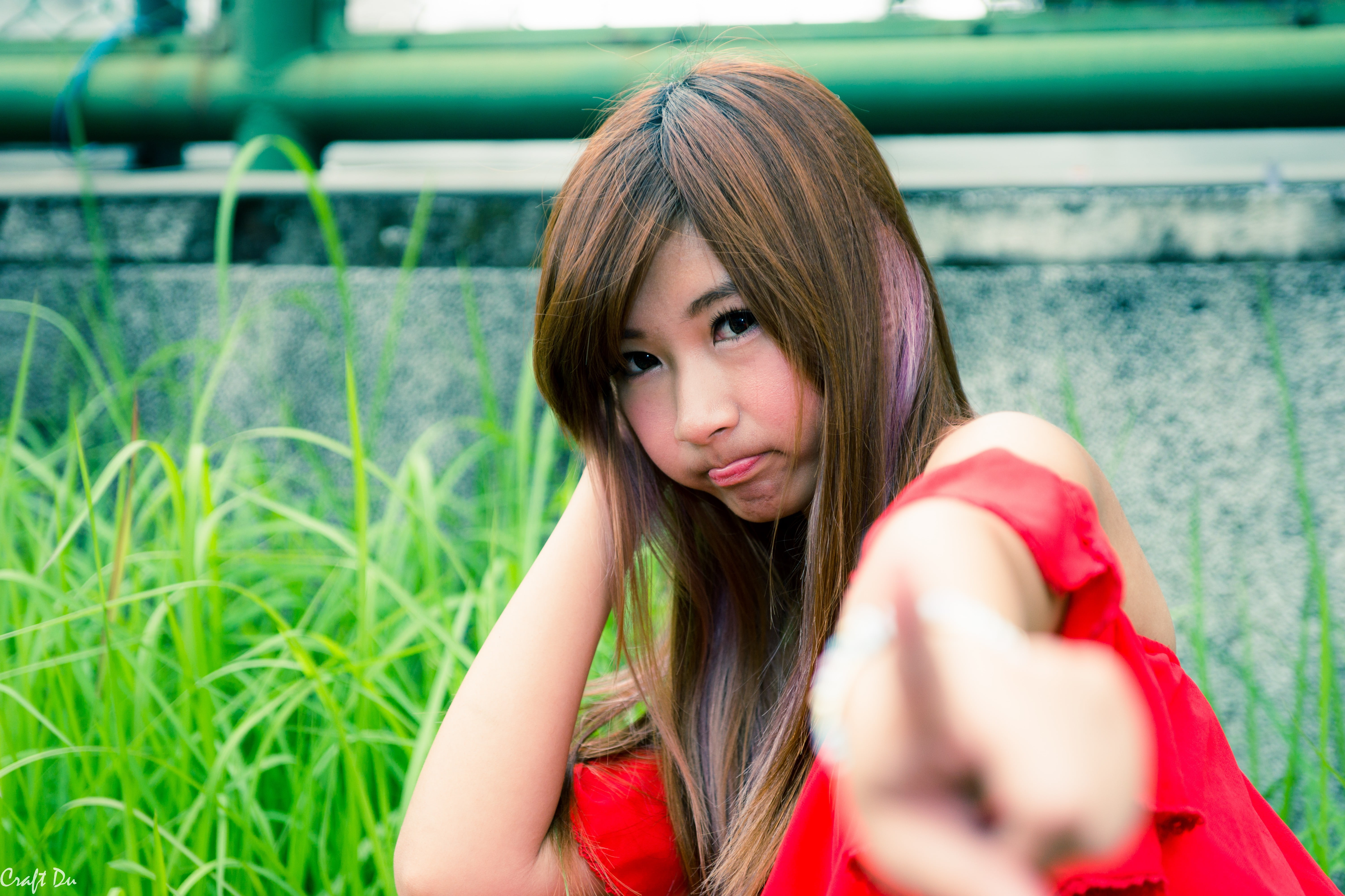 casual clothing, lifestyles, hair, Wu Ni, long hair, headshot, front view, teenager, outdoors, dyed hair, leisure activity, brunette, contemplation, Asian, HD Wallpaper