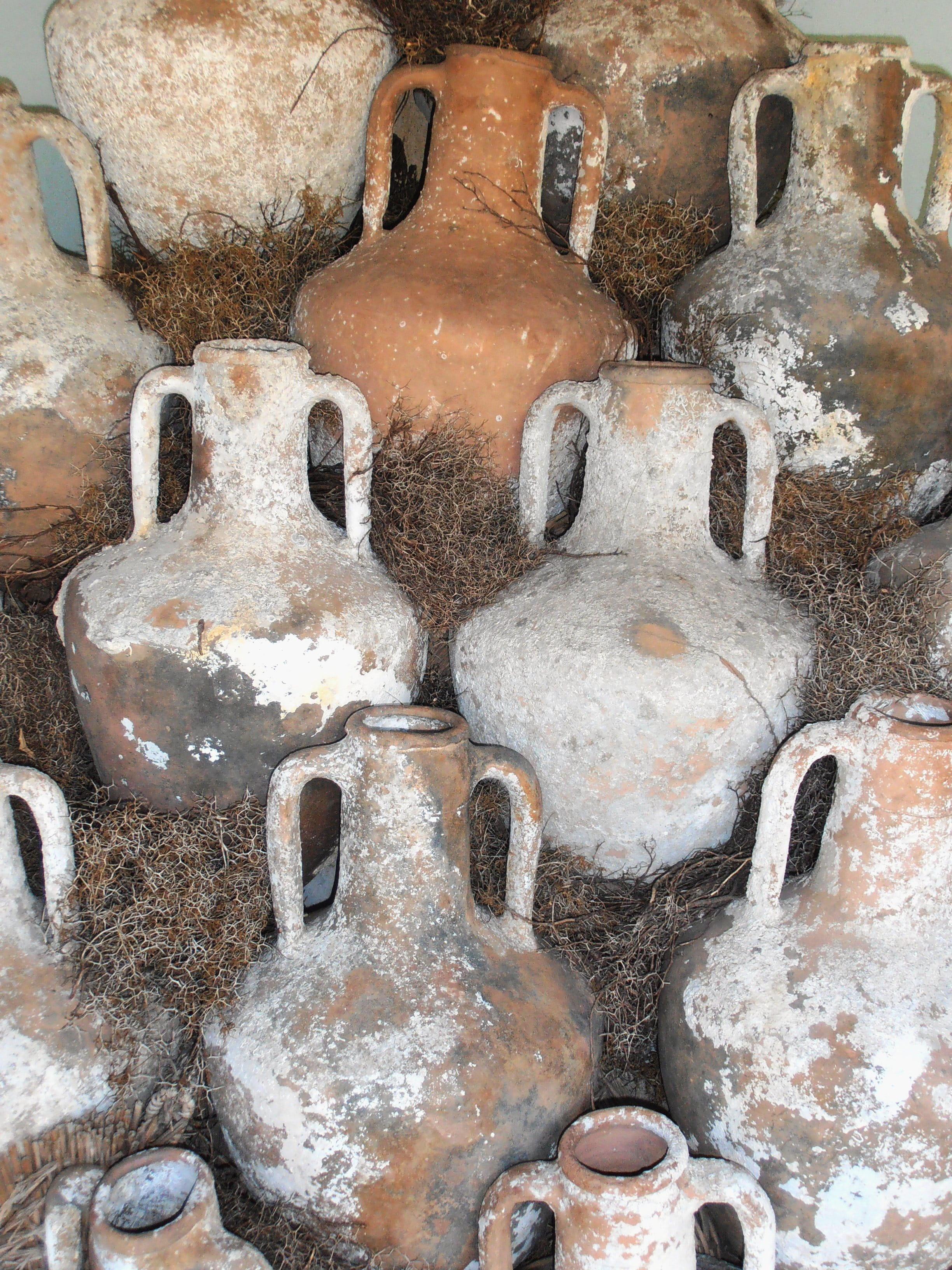 craft, Turkey, obsolete, backgrounds, ancient, spooky, metal, still life, Greece, full frame, ancient civilization, Amphora, decline, 2K, history, close-up, Phone HD Wallpaper