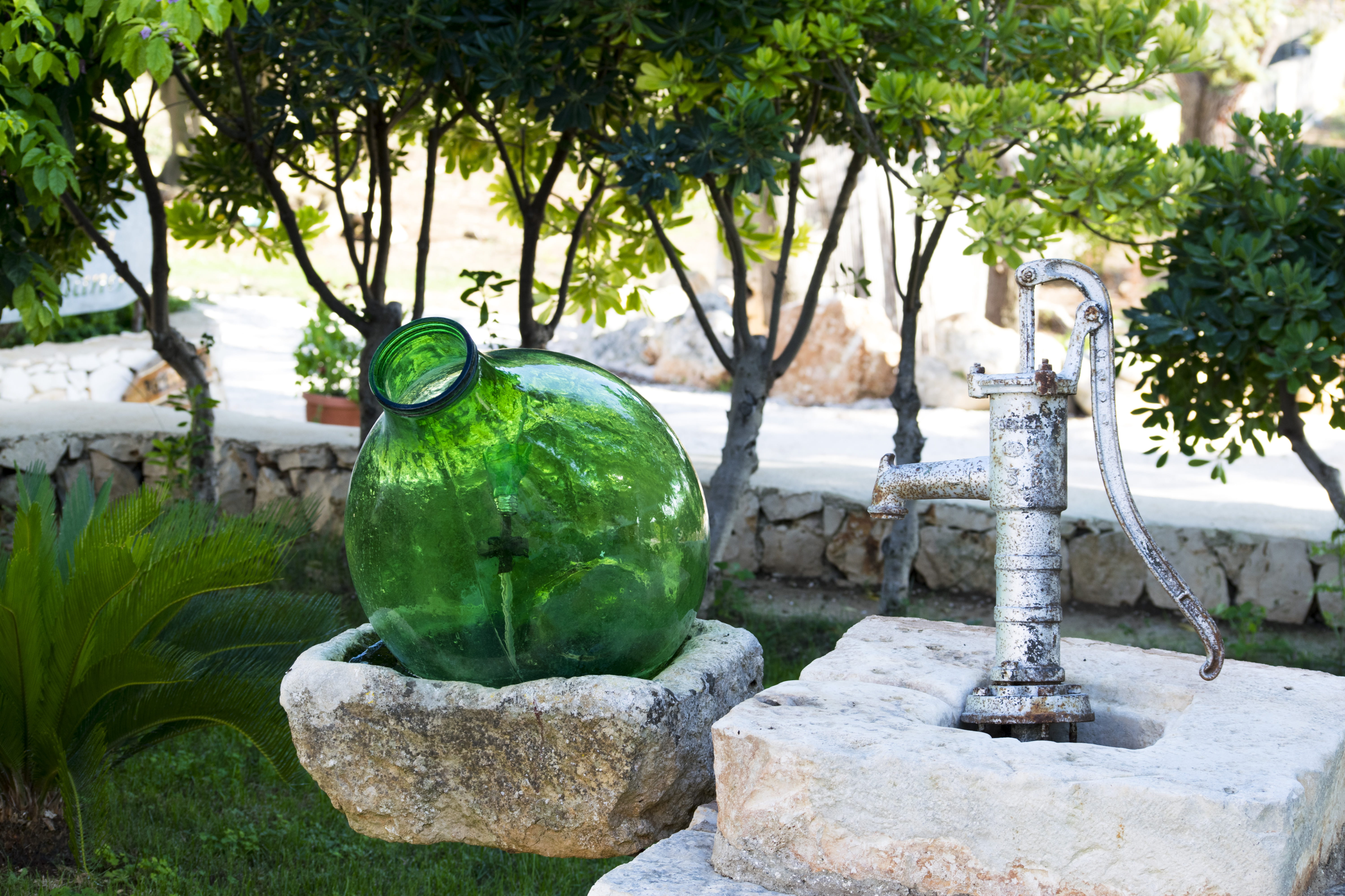 water well, amphora, solid, green color, architecture, art and craft, growth, 5K, representation, creativity, park, old, nature, green, front or back yard, HD Wallpaper