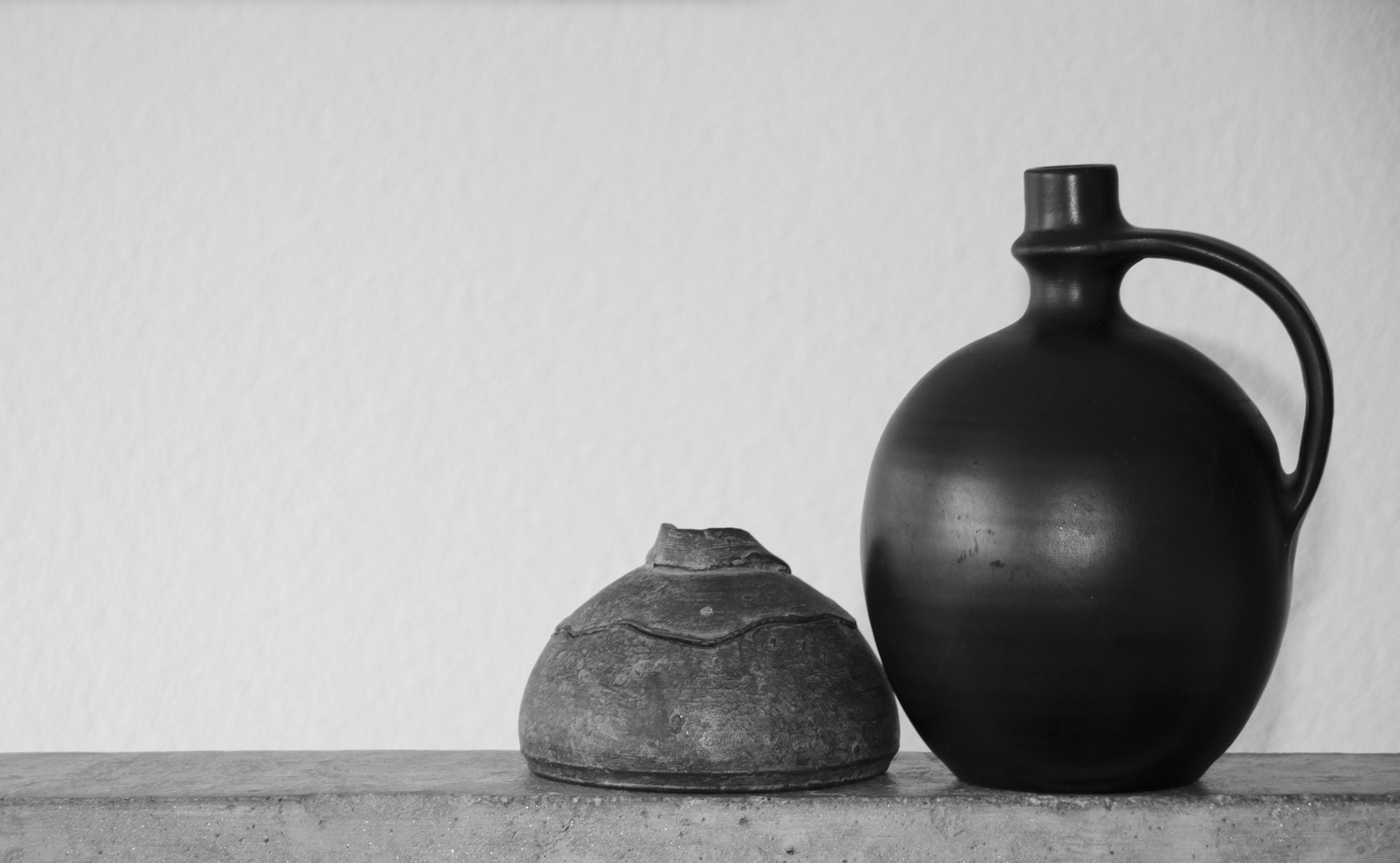 vases, wall - building feature, pottery, still life, vase, design, close-up, minimal, 4K, amphora, studio shot, indoors, wood - material, copy space, table, HD Wallpaper