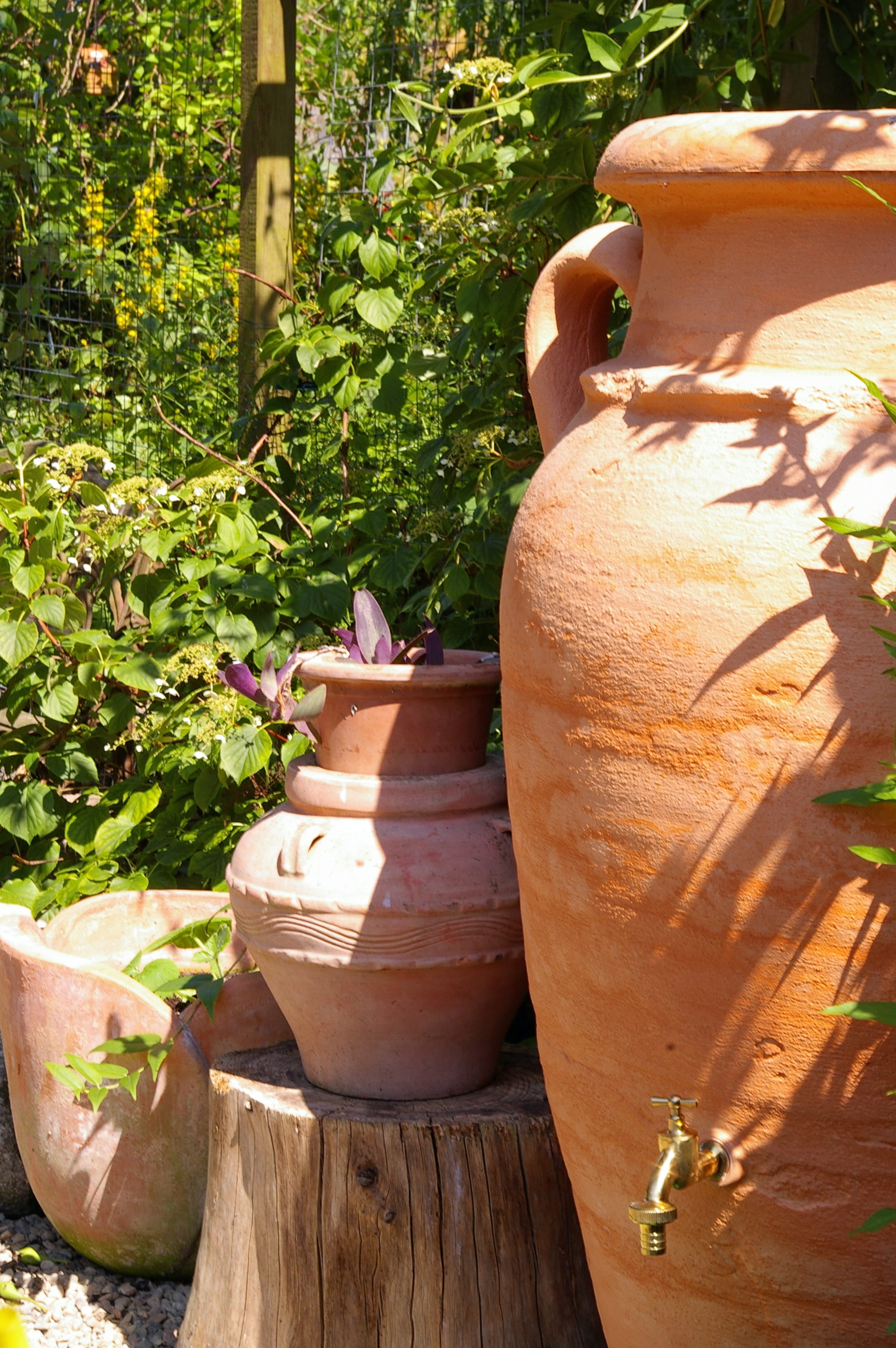 summer, Amphora, rest, day, ceramics, shadow play, container, decorative urn, clay, Mediterranean, wall, Garden, craft, plant, wood - material, sunlight, Phone HD Wallpaper