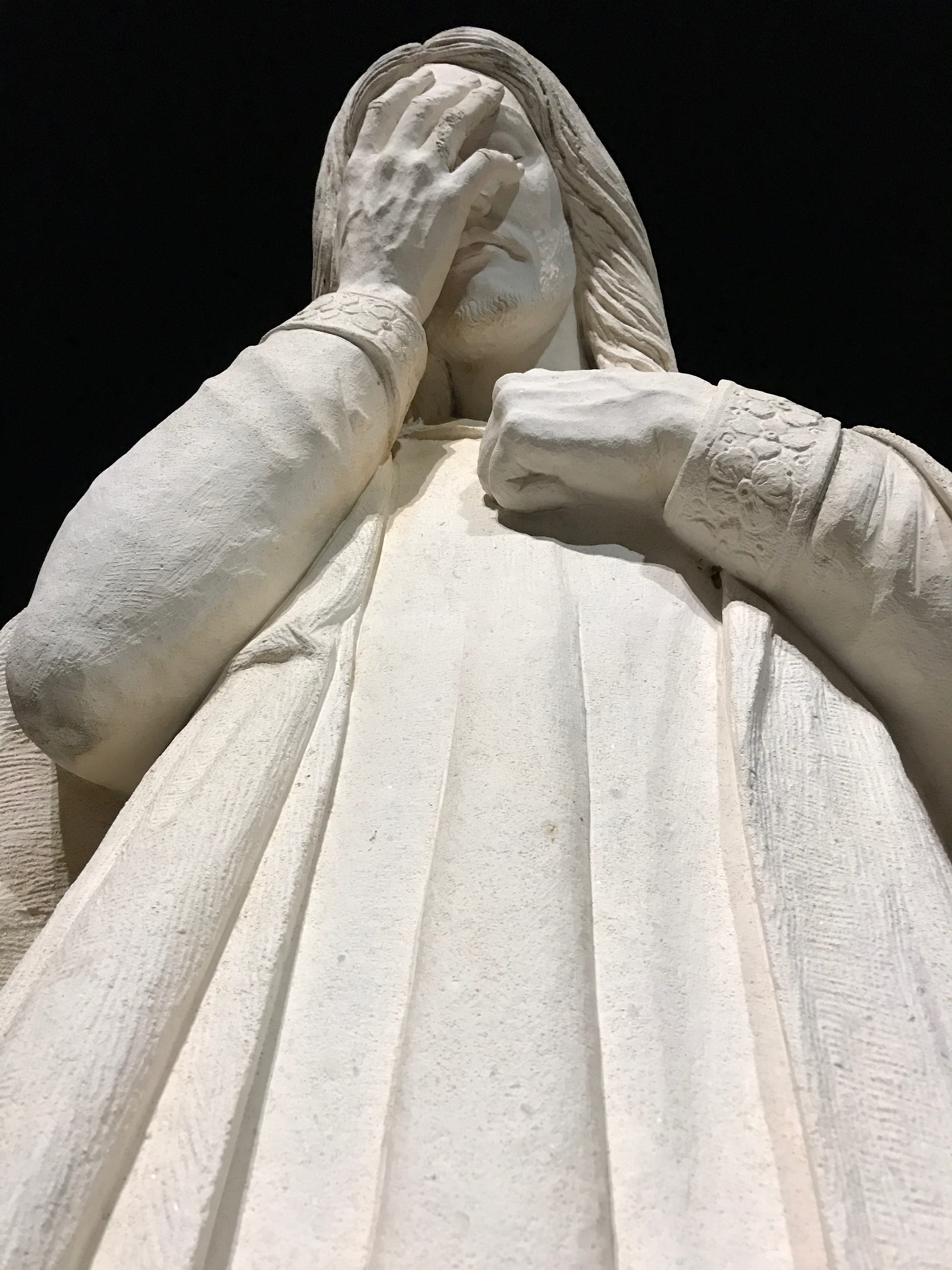 united states, nature, stone material, male likeness, 4K, architecture, white color, representation, black background, craft, statue, oklahoma city national memorial and museum, Phone HD Wallpaper