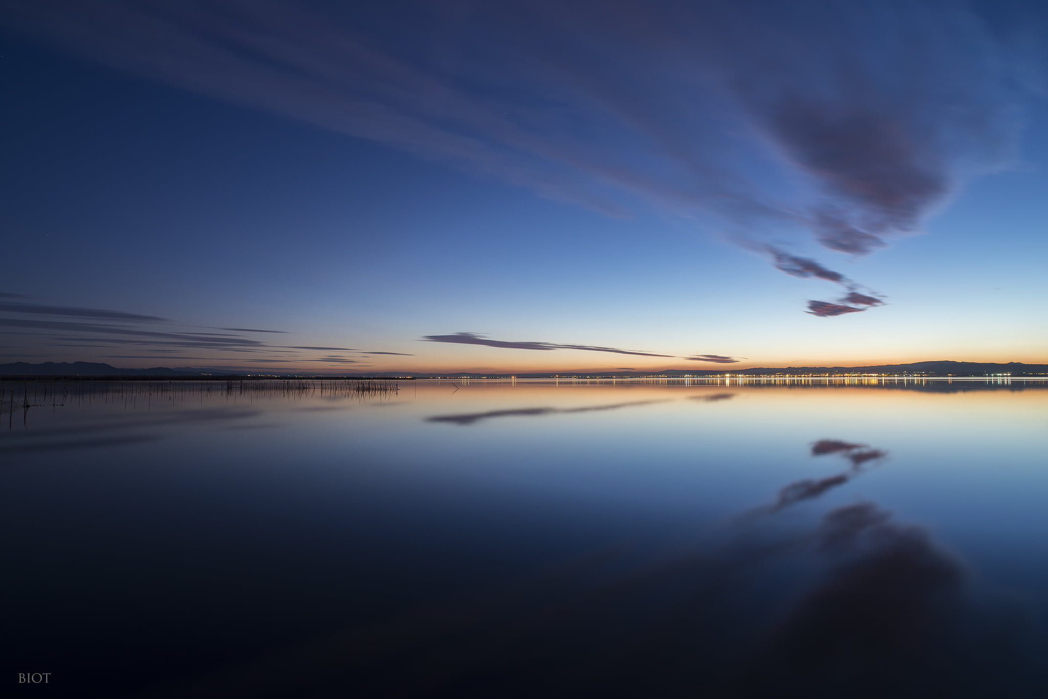 the Mediterranean sea, reflection, tranquil scene, clouds, the sky, non-urban scene, lights, Spain, waterfront, the city, idyllic, sky, Valencia, the evening, HD Wallpaper