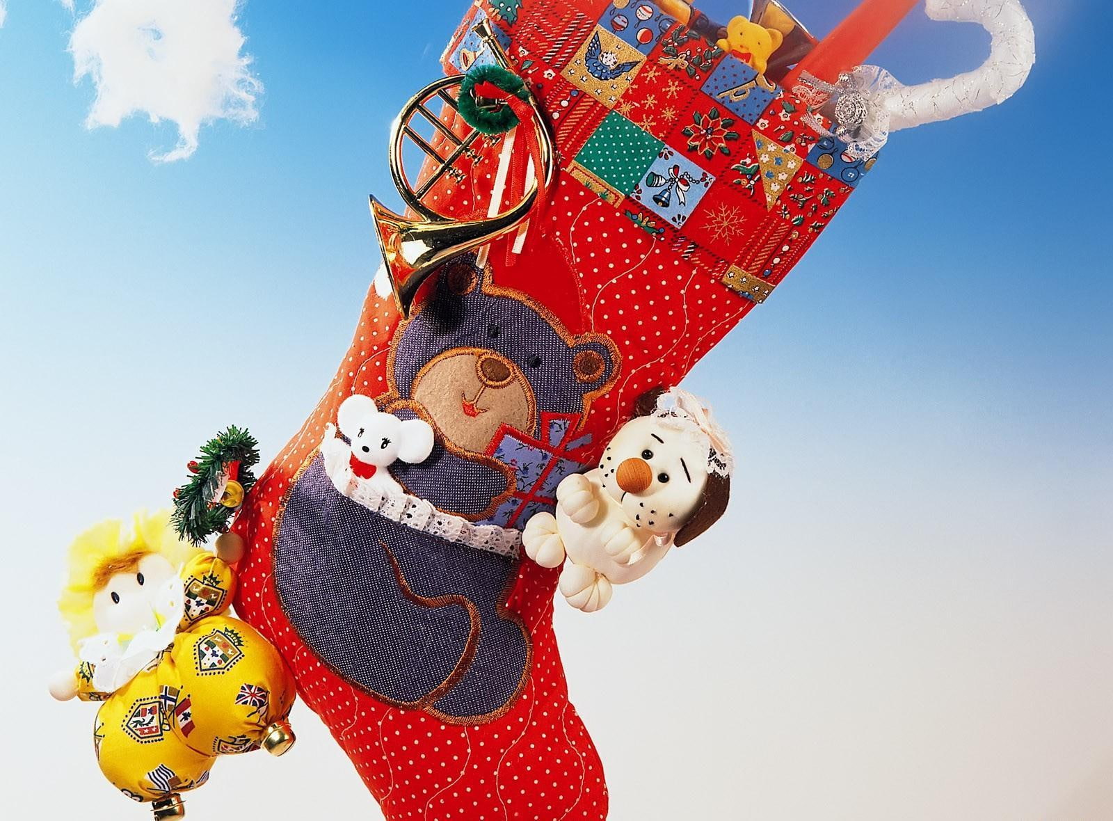 720P, stockings, tube, toys, christmas, cloud, holiday, HD Wallpaper