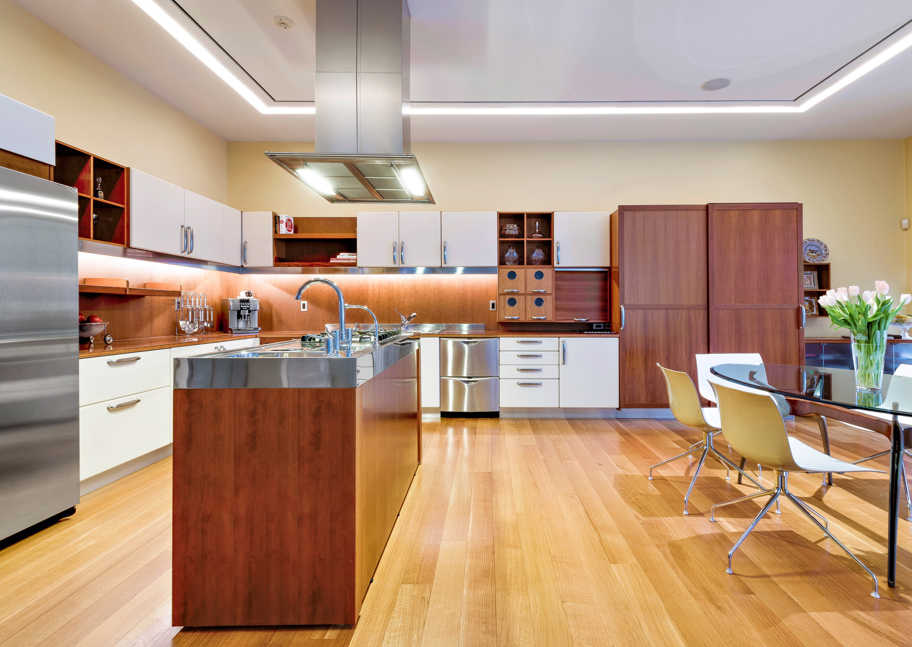 home interior, architecture, design, wooden, brown, luxury, interior, wood, empty, flooring, absence, no people, illuminated, flowers, sink, office, technique, HD Wallpaper