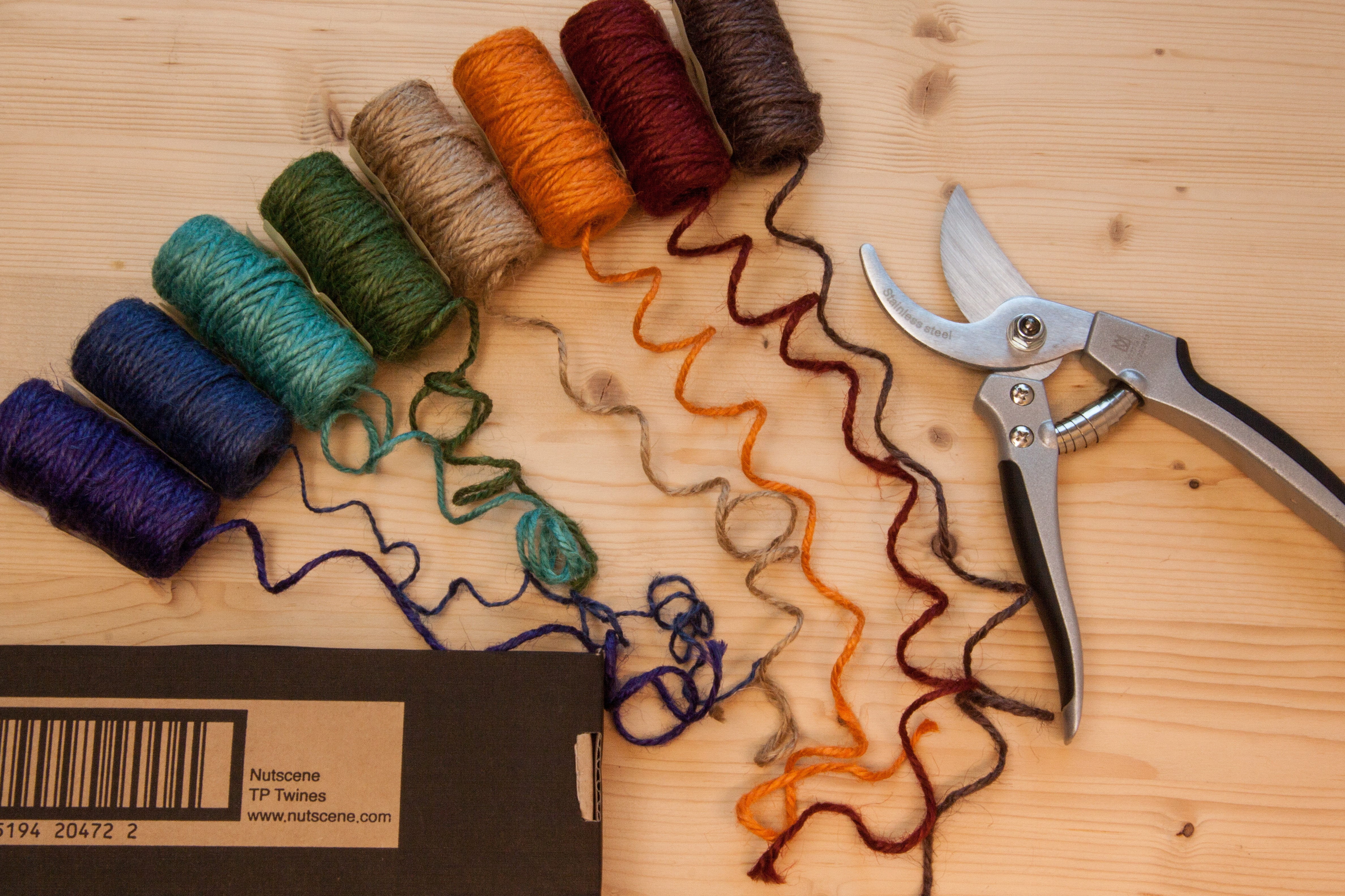 no people, textile, still life, choice, nutscene, art and craft, creativity, variation, rough cord, thread, high angle view, craft, indoors, jute cord, HD Wallpaper