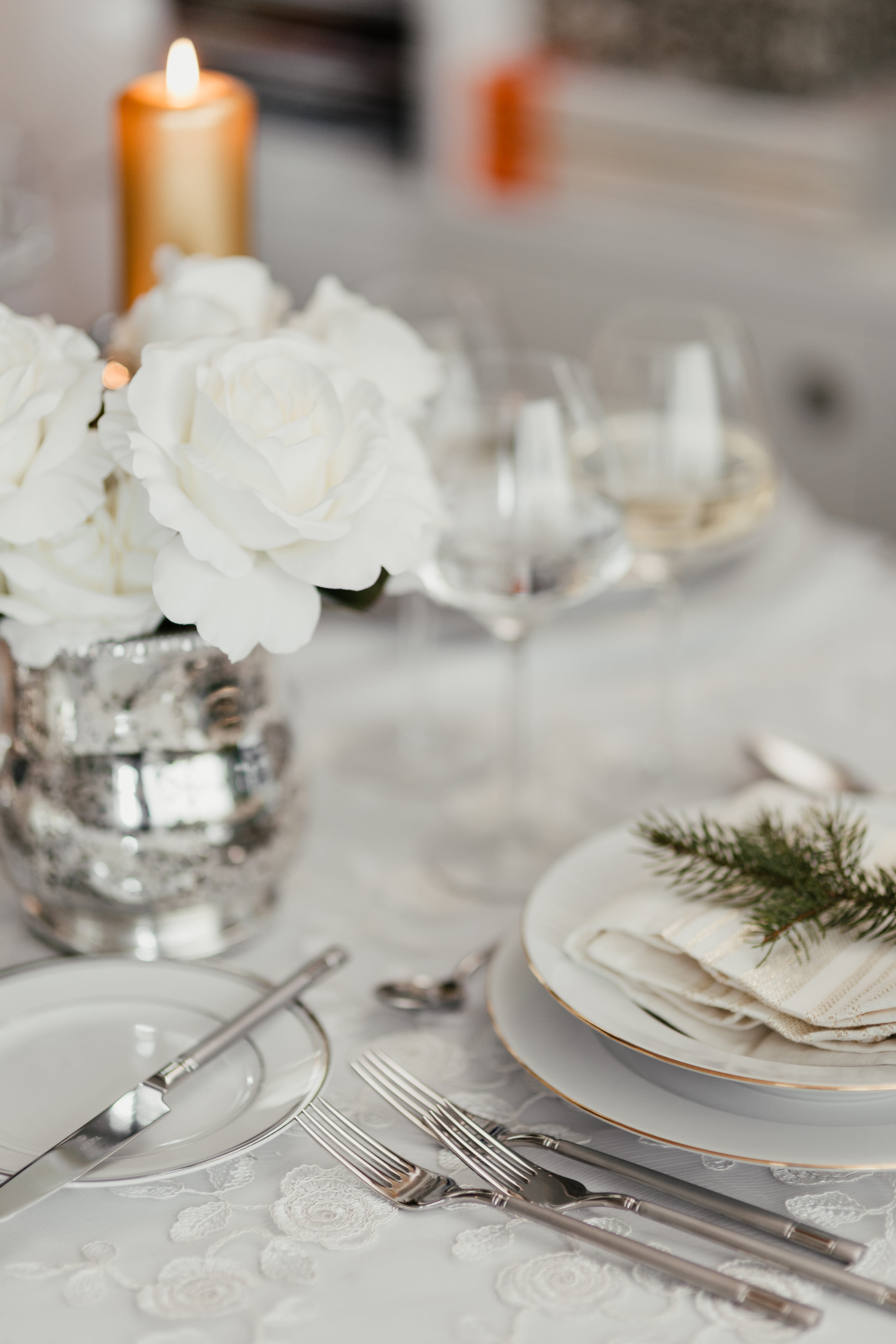eating utensil, crockery, wineglass, place setting, candle, decoration, xmas, christmas, celebration, glass, 5K, luxury, decorations, indoors, kitchen utensil, Phone HD Wallpaper
