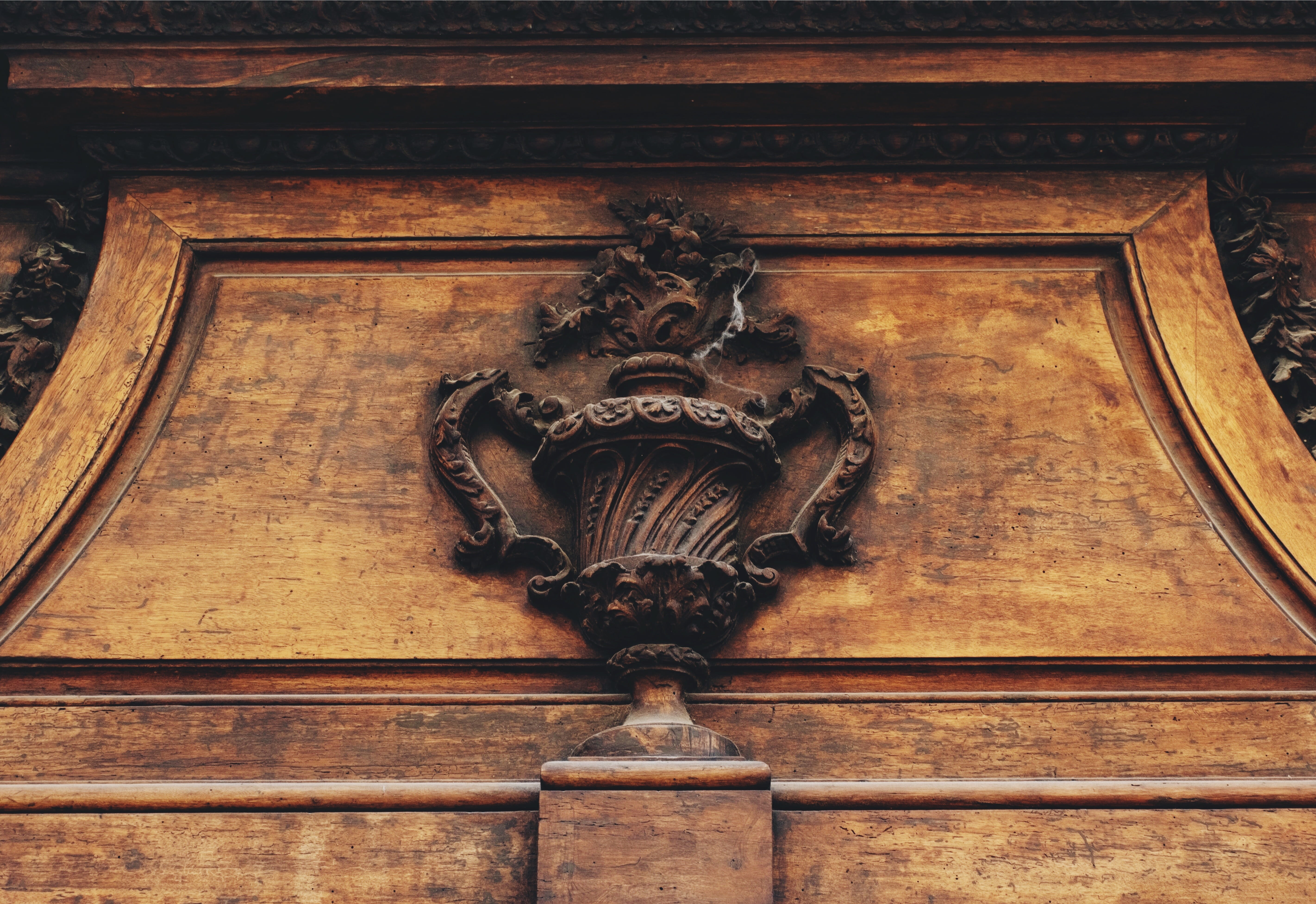 provencal, representation, design, mantle, france, history, emblem, ornate, close-up, creativity, old, art and craft, carving, wood - material, intricate, HD Wallpaper
