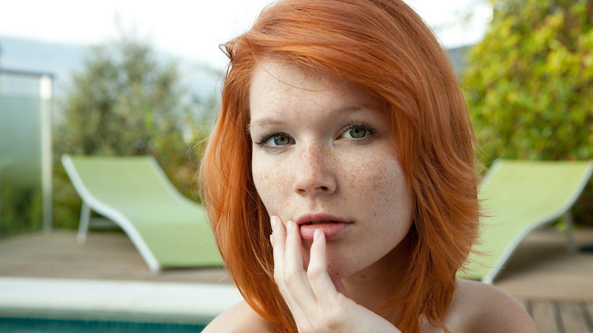 Adults, face, Mia Sollis, hair, headshot, leisure activity, 1080P, front view, outdoors, young women, focus on foreground, Woman, beauty, young adult, HD Wallpaper