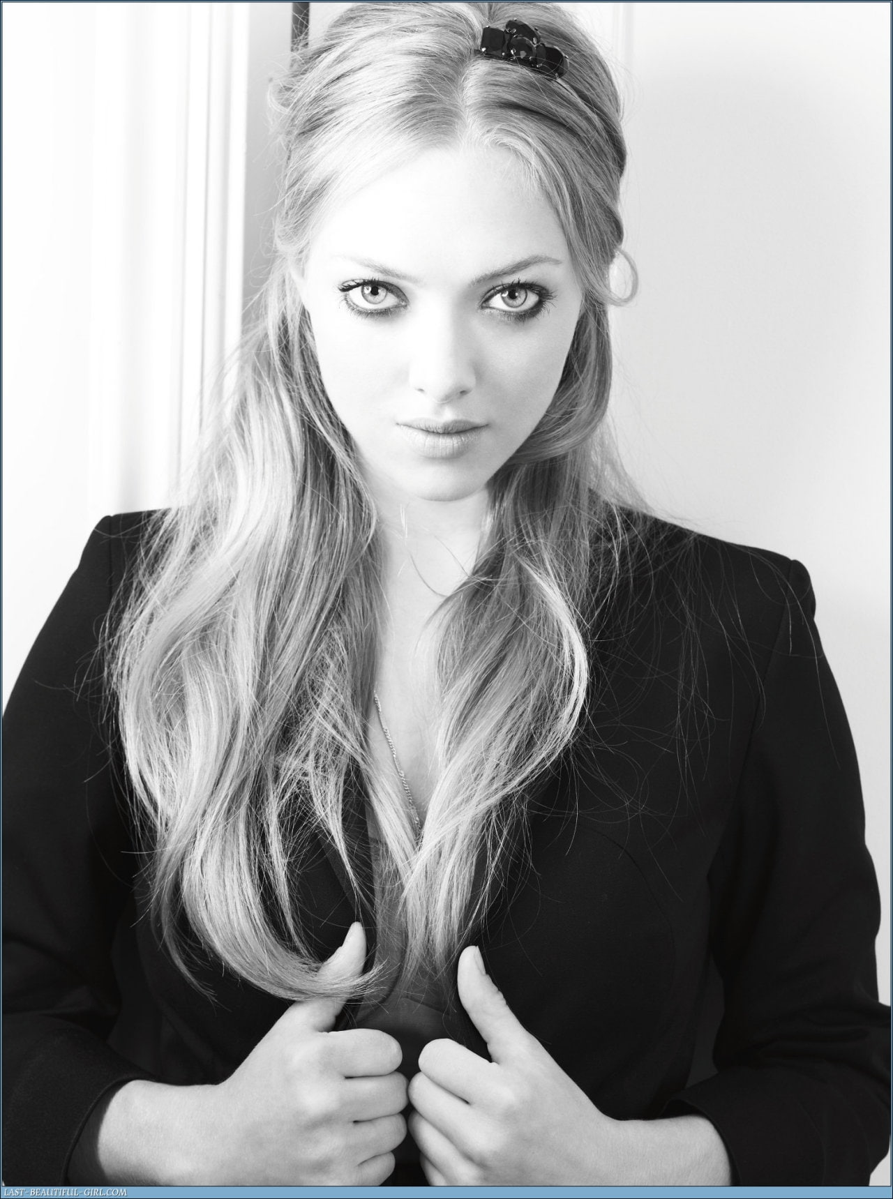 720P, art, seyfried, people, girls, x, amanda, hot, hd, Amanda Seyfried, Phone HD Wallpaper