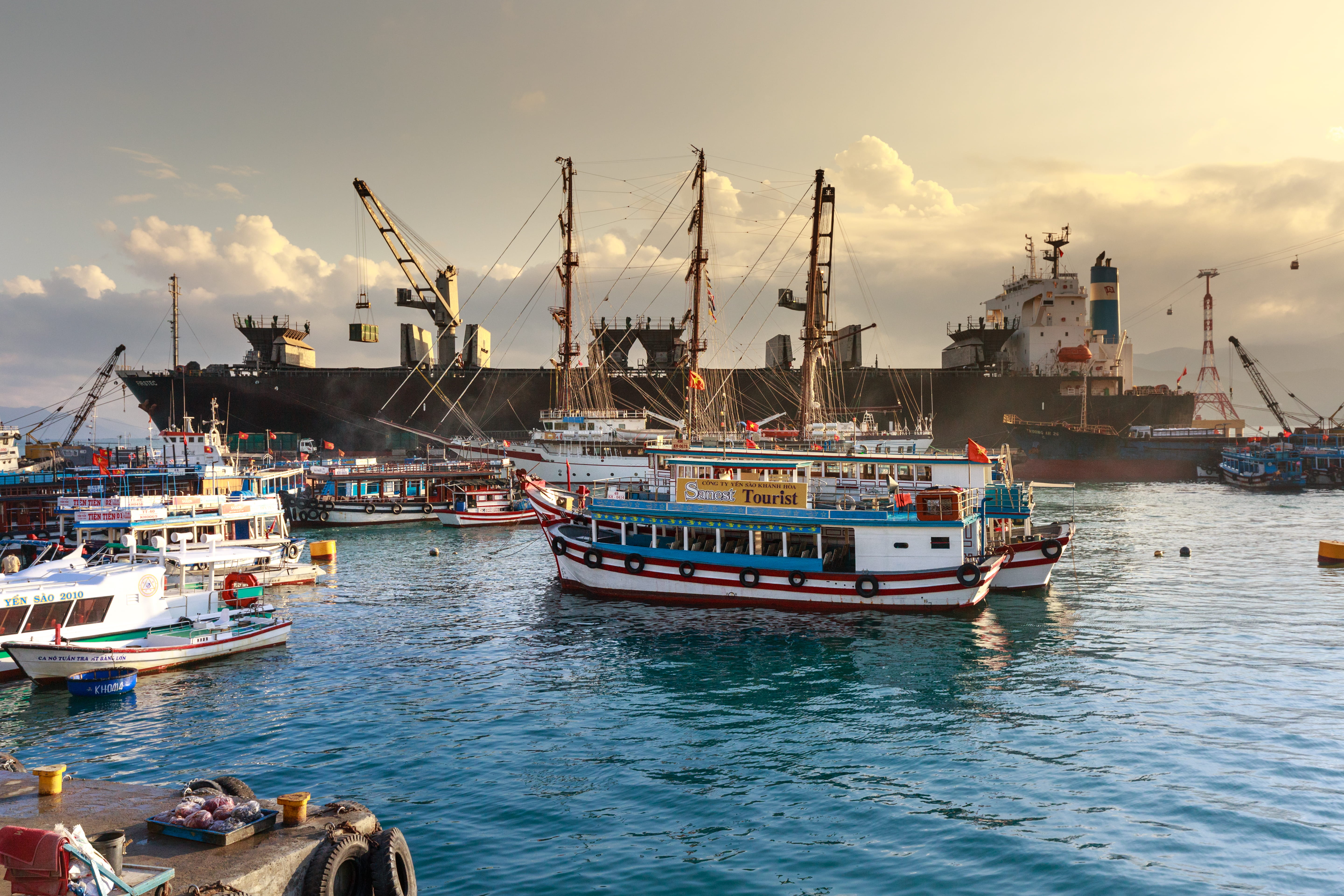 logistics, architecture, watercrafts, machinery, harbor, white, sky, travel, passenger craft, fishing boat, export, nature, water, industry, heavy, tour, HD Wallpaper