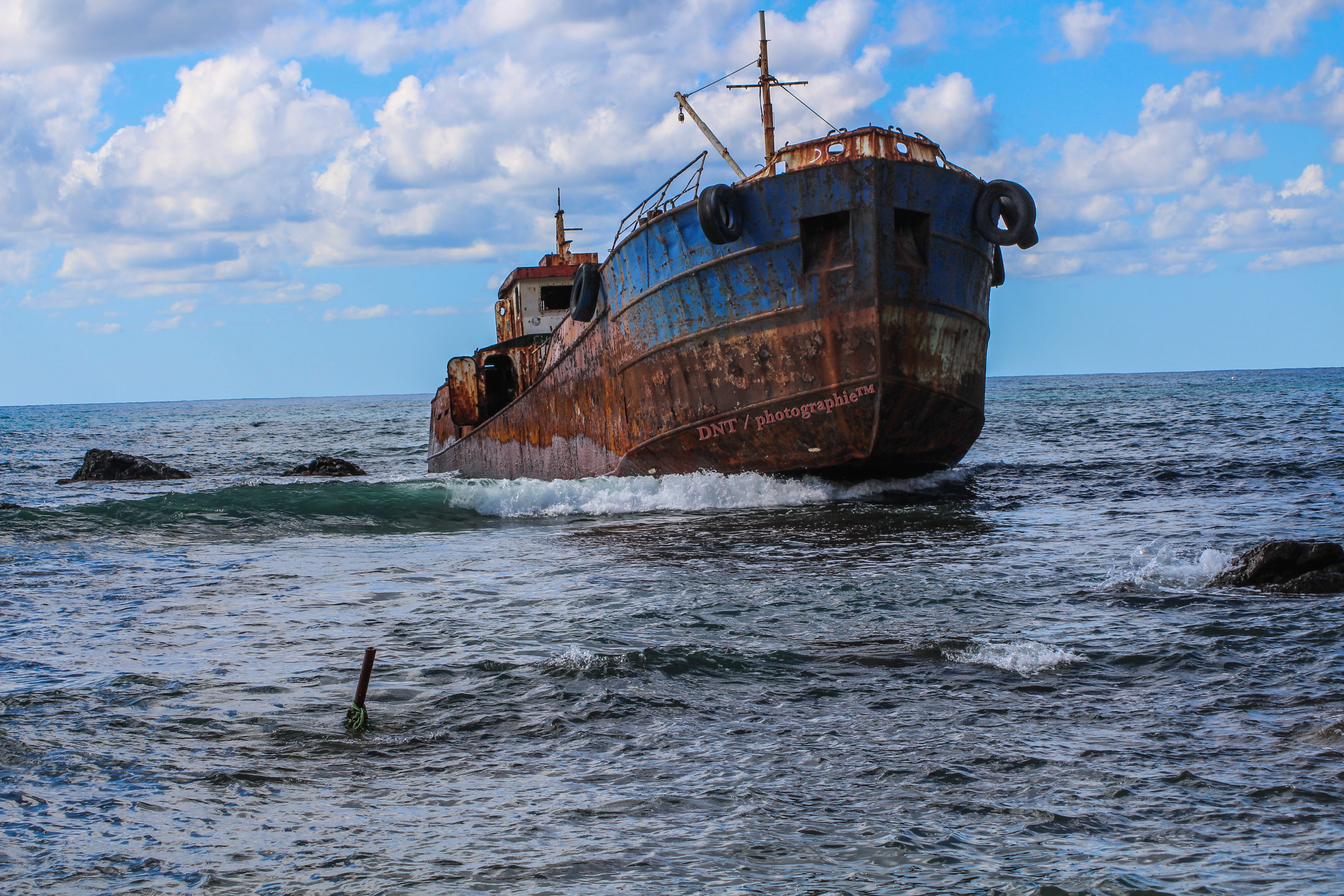 sailboat, brown, no people, ship wreck, sinking, water, cloud - sky, ship, pirate, ocean, nature, watercraft, horizon, deterioration, beach, run-down, transportation, HD Wallpaper