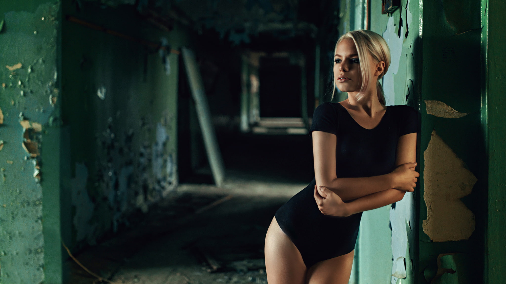 young adult, blond hair, adult, sport, one person, leotard, neck, lifestyles, crew, indoors, beautiful woman, exercising, young women, women, hairstyle, HD Wallpaper