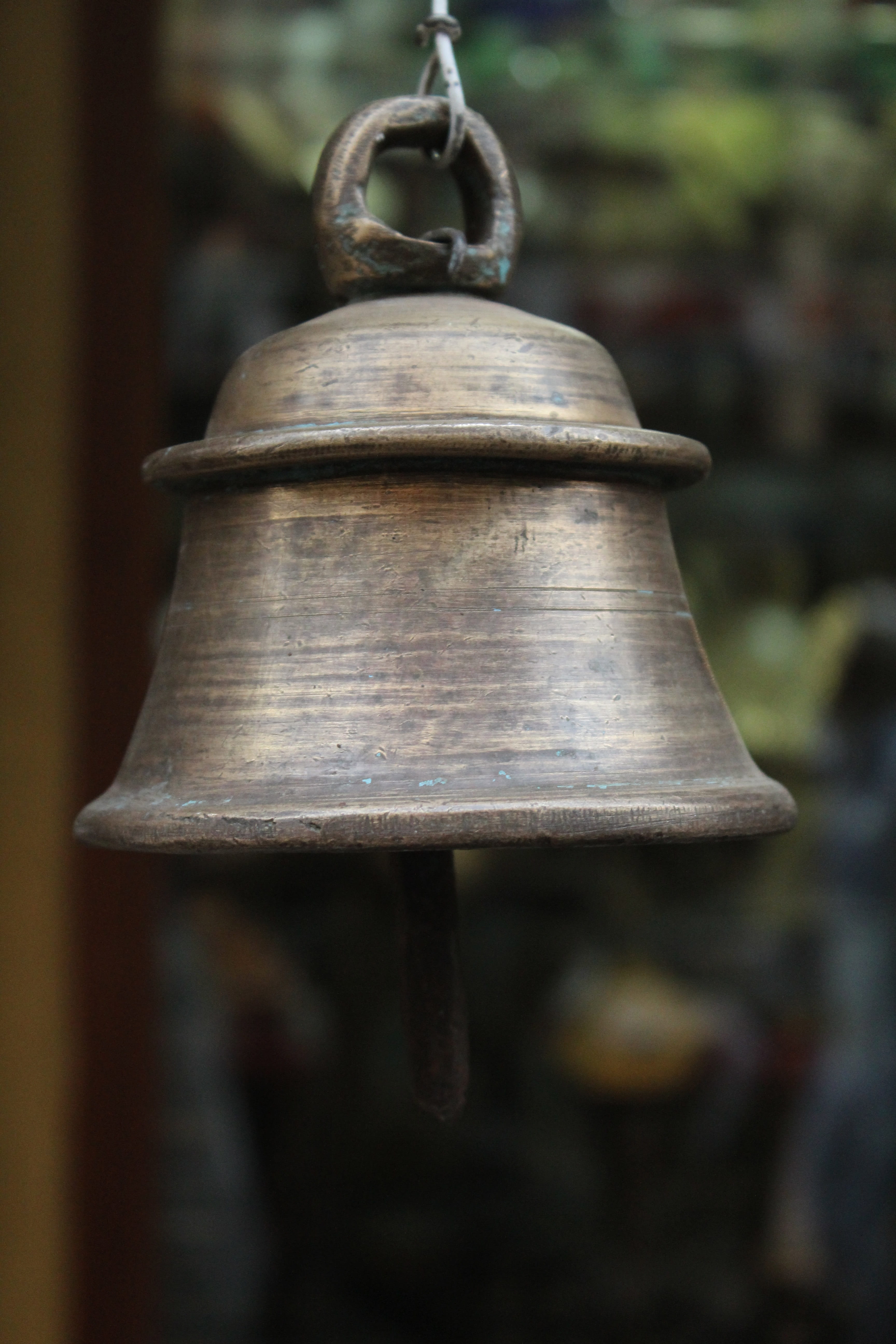 two objects, Hanging, antique, wood - material, electric lamp, Bell, day, nature, shape, focus on foreground, outdoors, Metal, rusty, close-up, old-fashioned, Phone HD Wallpaper