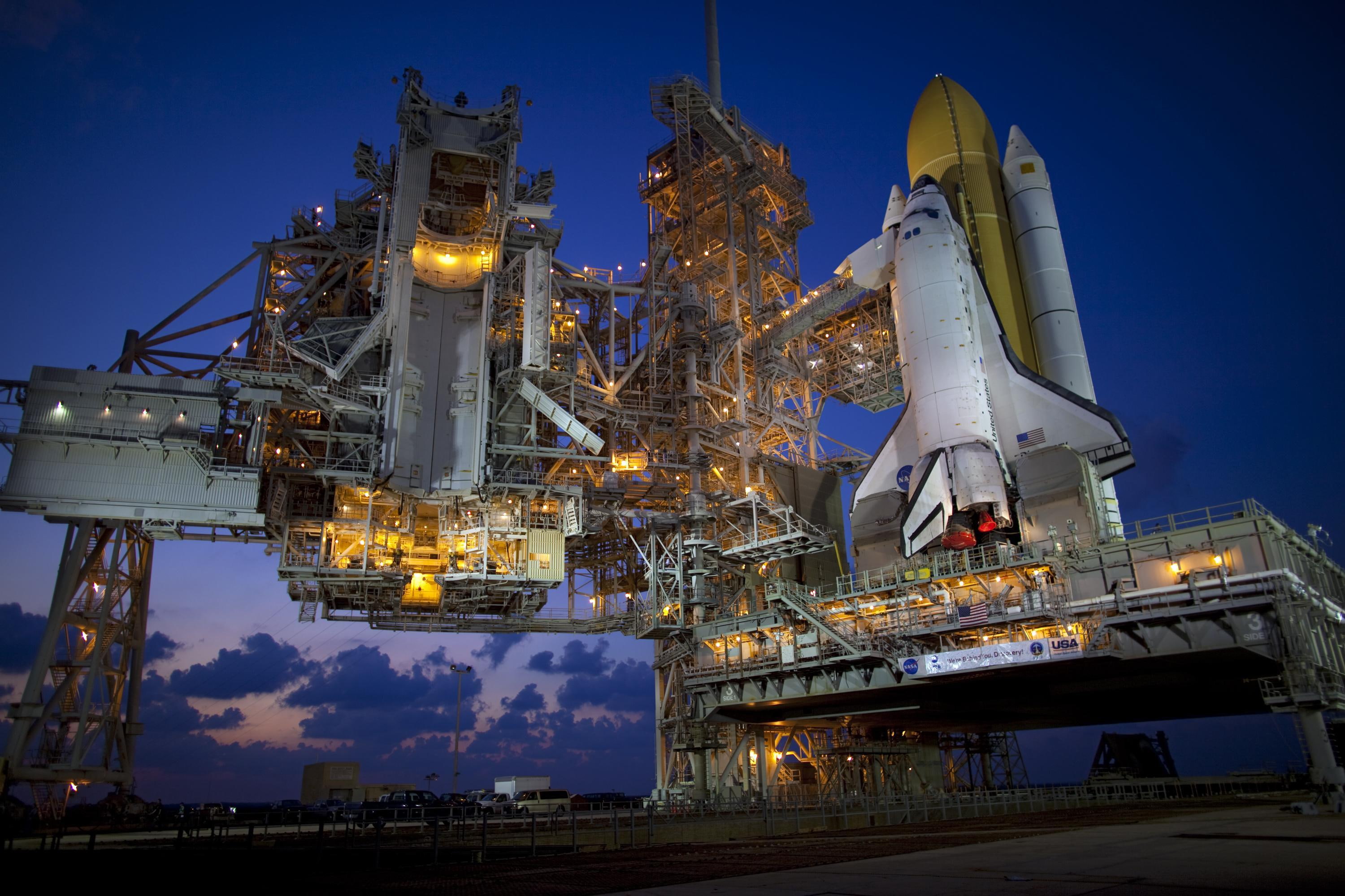 Launch complex, spaceport, 2K, Shuttle discovery, twilight, HD Wallpaper