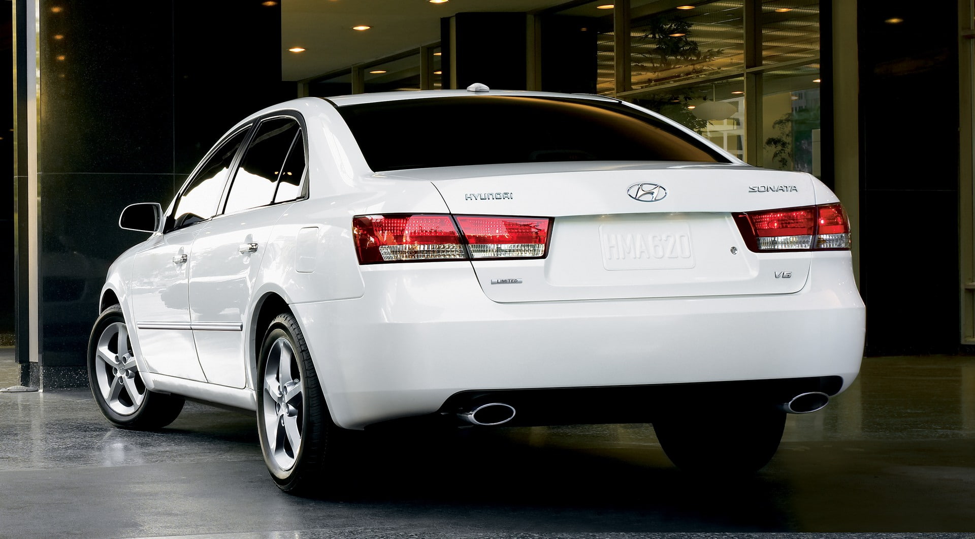city, mode of transportation, 1080P, motor vehicle, sonata, travel, night, built structure, transportation, outdoors, no people, white color, reflection, HD Wallpaper