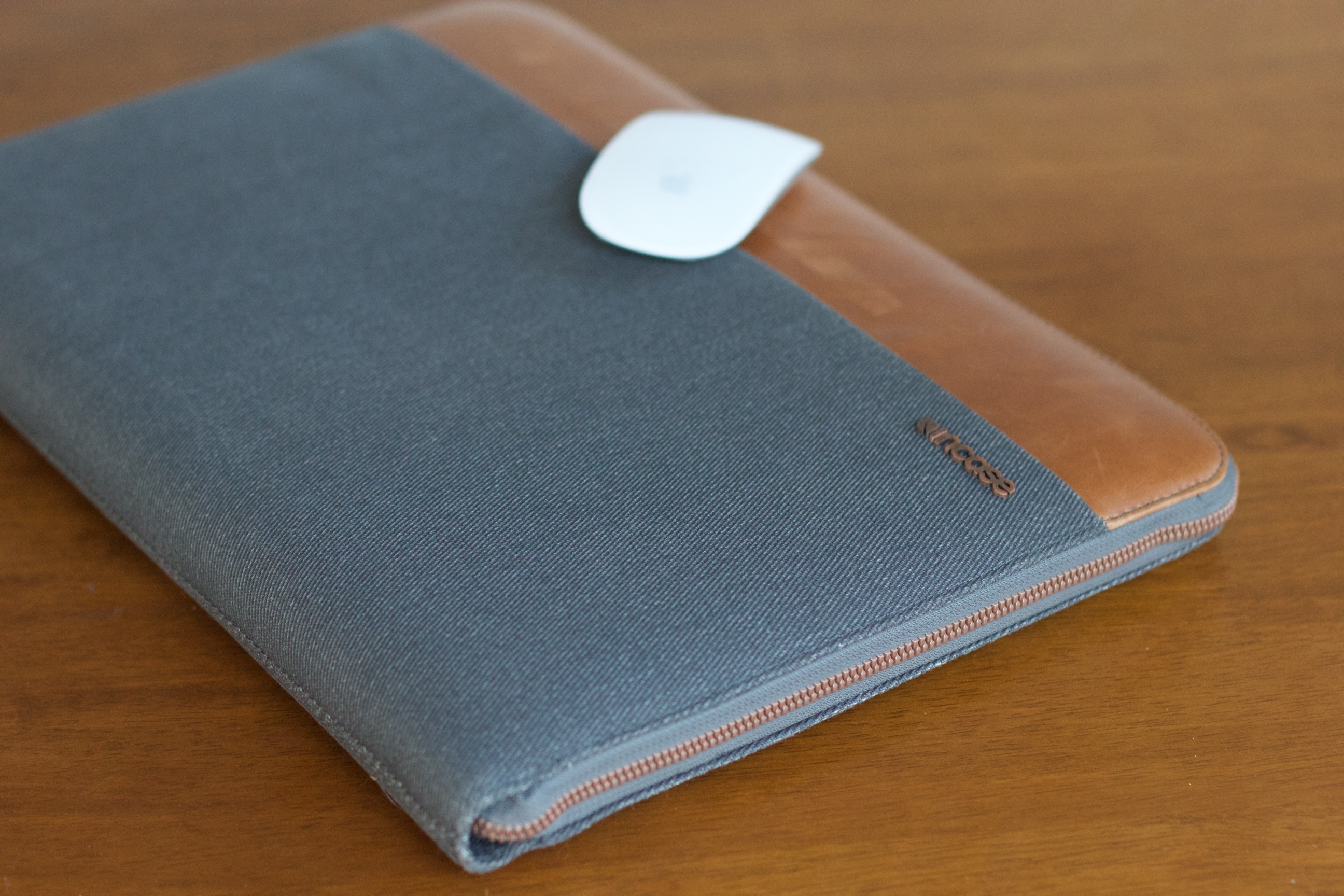 mouse, textile, mac, wallet, black color, high angle view, note pad, simplicity, single object, magic mouse, macbook, still life, no people, wood - material, HD Wallpaper