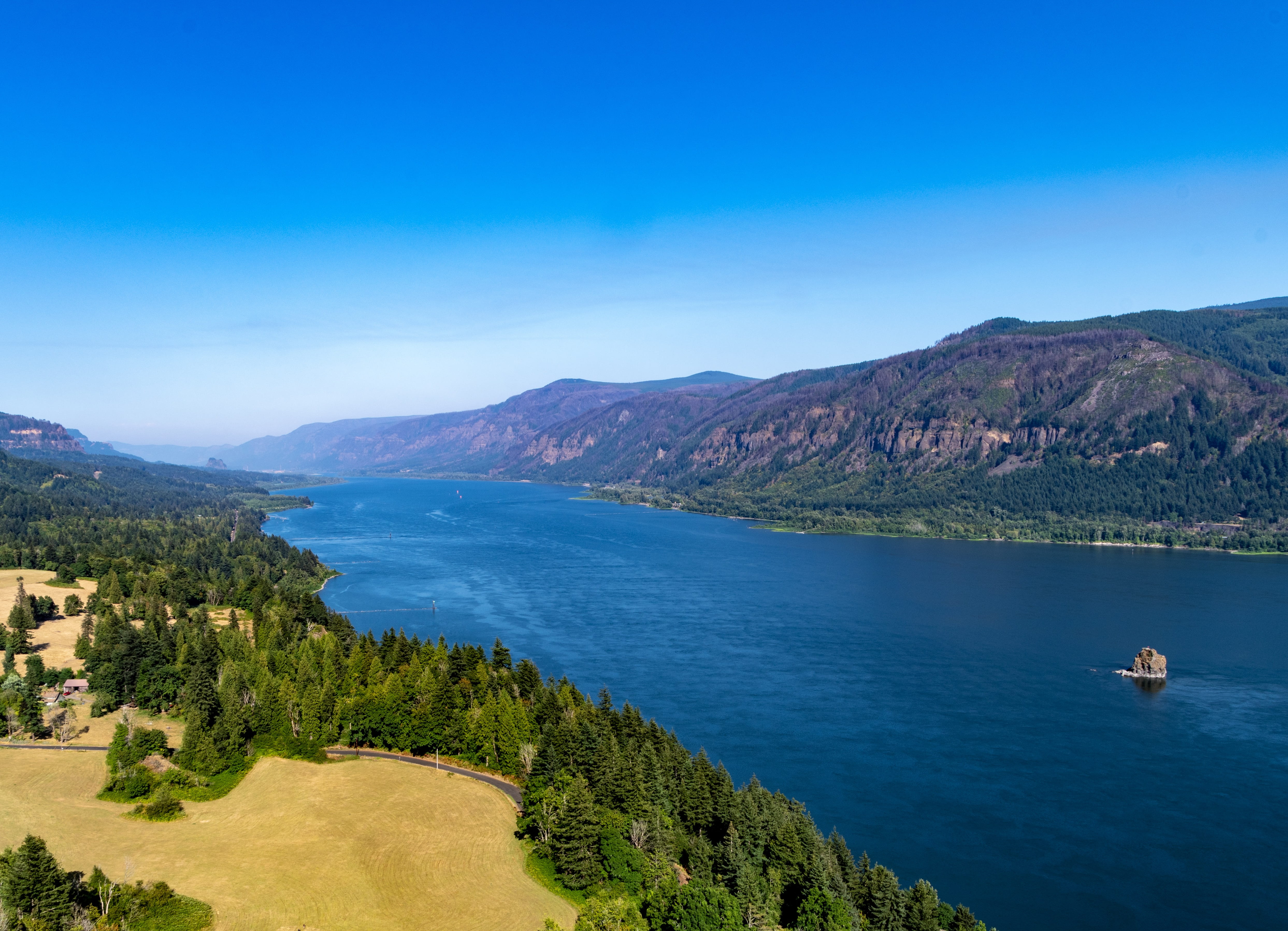 water, plant, hiking, landscape, mountain range, columbia river, nature, river, sky, gorgous, idyllic, clear sky, blue, tranquil scene, tree, explore, columbia, HD Wallpaper