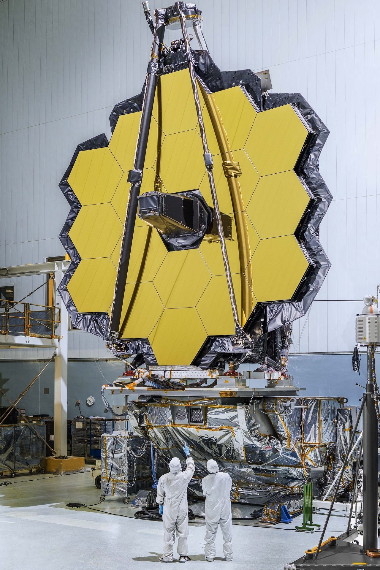 space telescope, mirror, occupation, people, cosmos, standing, research, tool, yellow, construction, industry, instrument, technology, machinery, factory, Phone HD Wallpaper