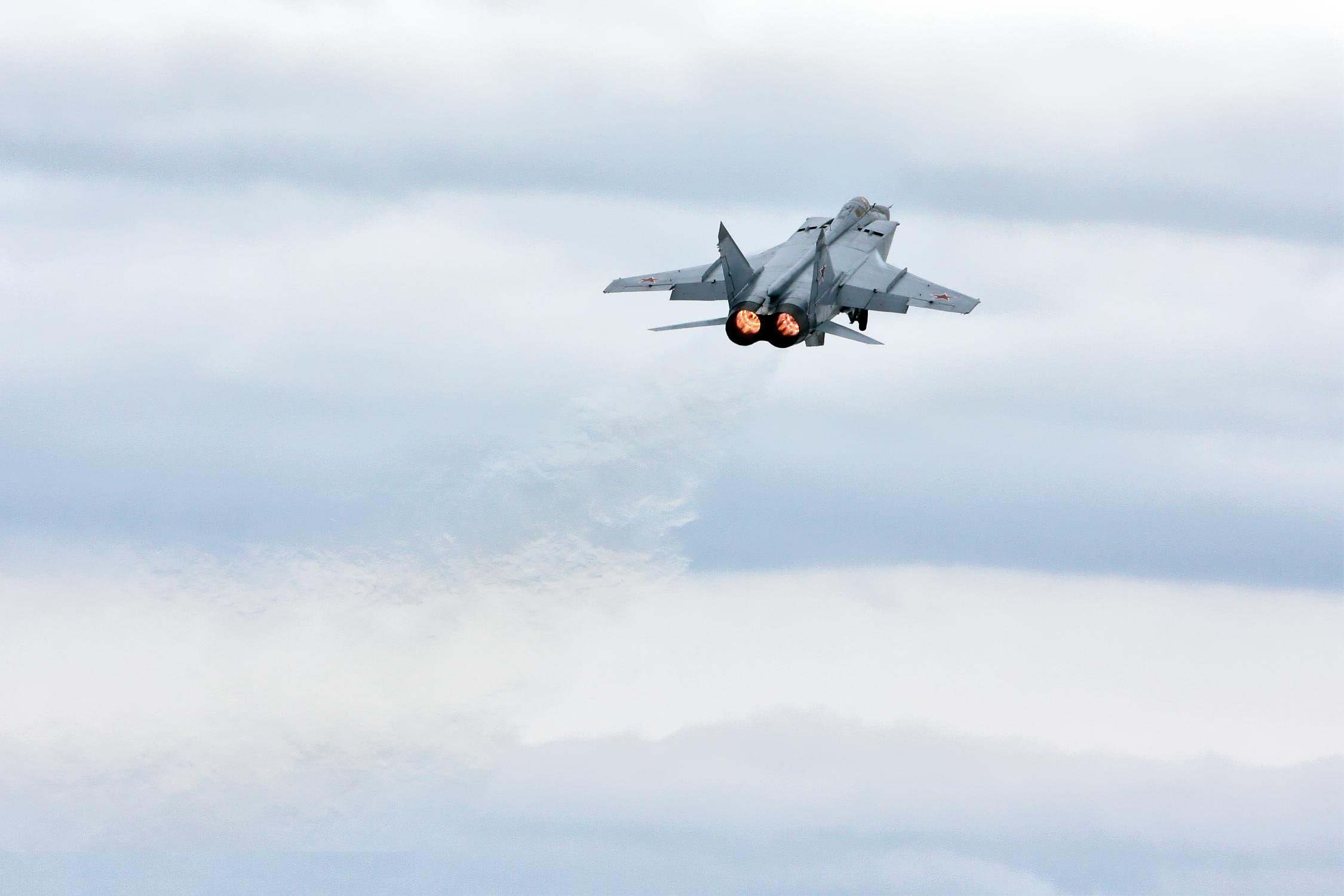 jet, 1080P, fighter, MiG 31, clouds, the rise, gray, fighter-interceptor, HD Wallpaper