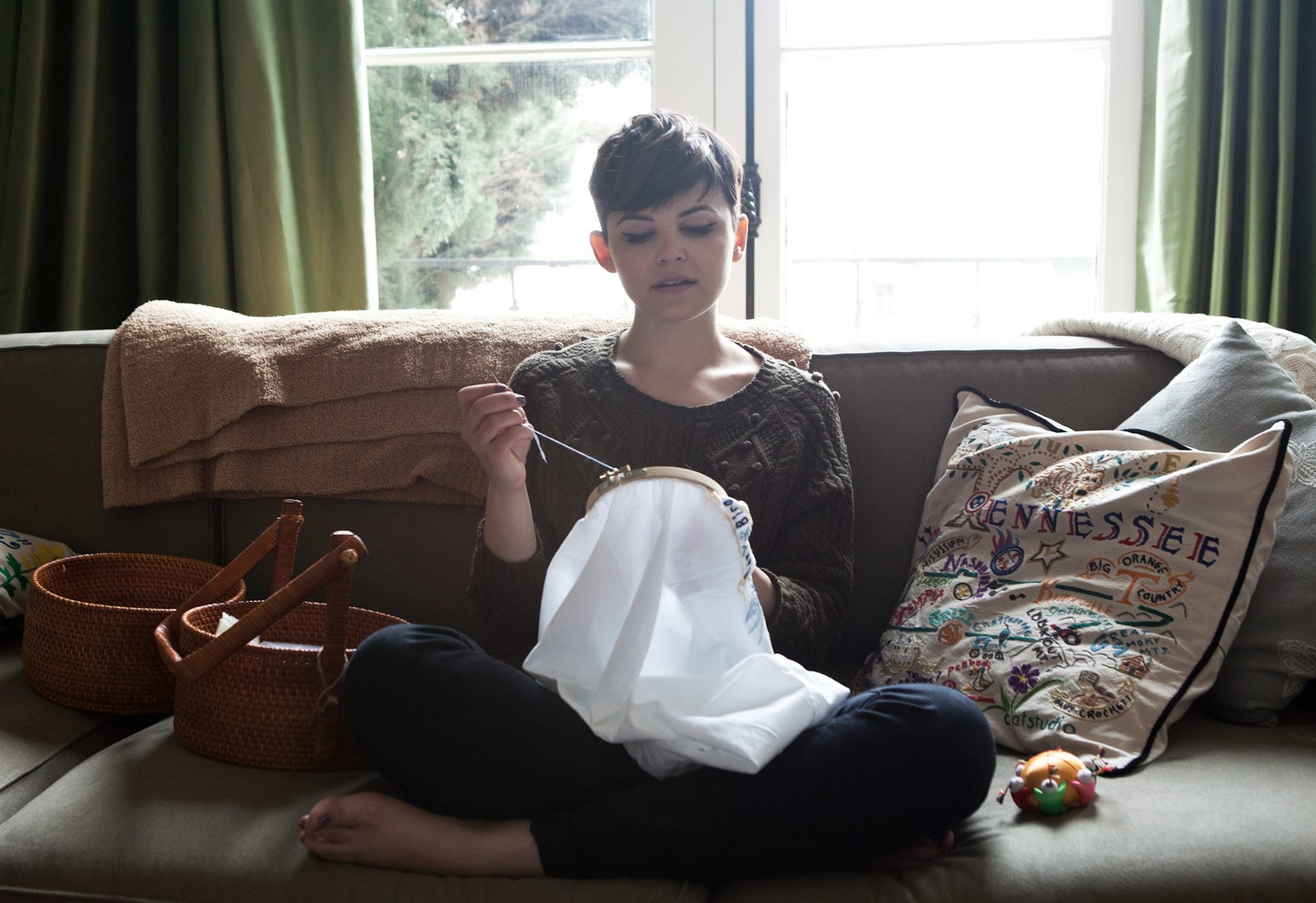 Short Hair, Actress, American, Ginnifer Goodwin, Brunette, 1080P, Actresses, HD Wallpaper