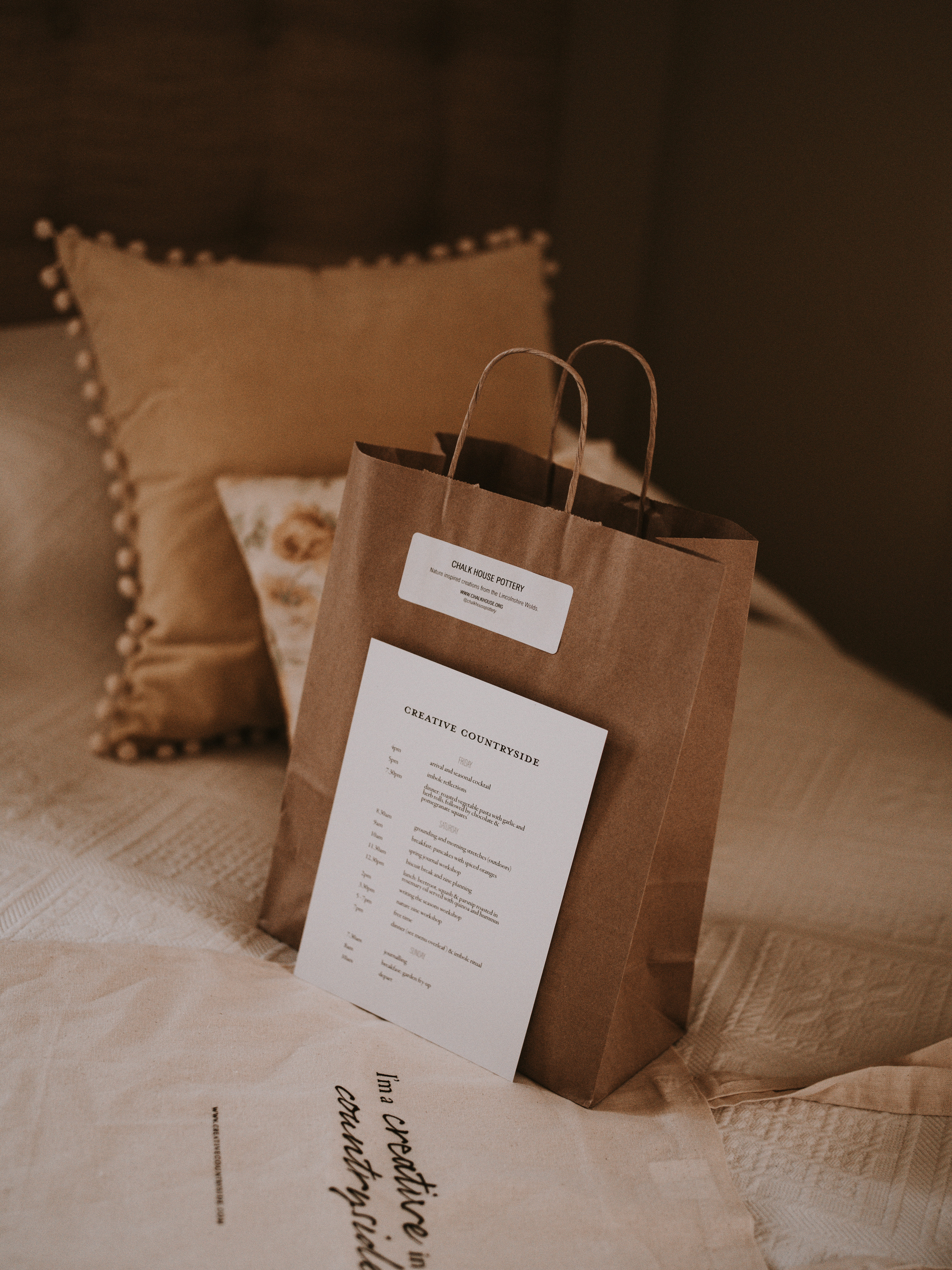 plastic bag, string, sack, paper, pillow, cushion, bed, plywood, text, close-up, bag, wood, hardwood, container, domestic room, carton, finger, communication, Phone HD Wallpaper