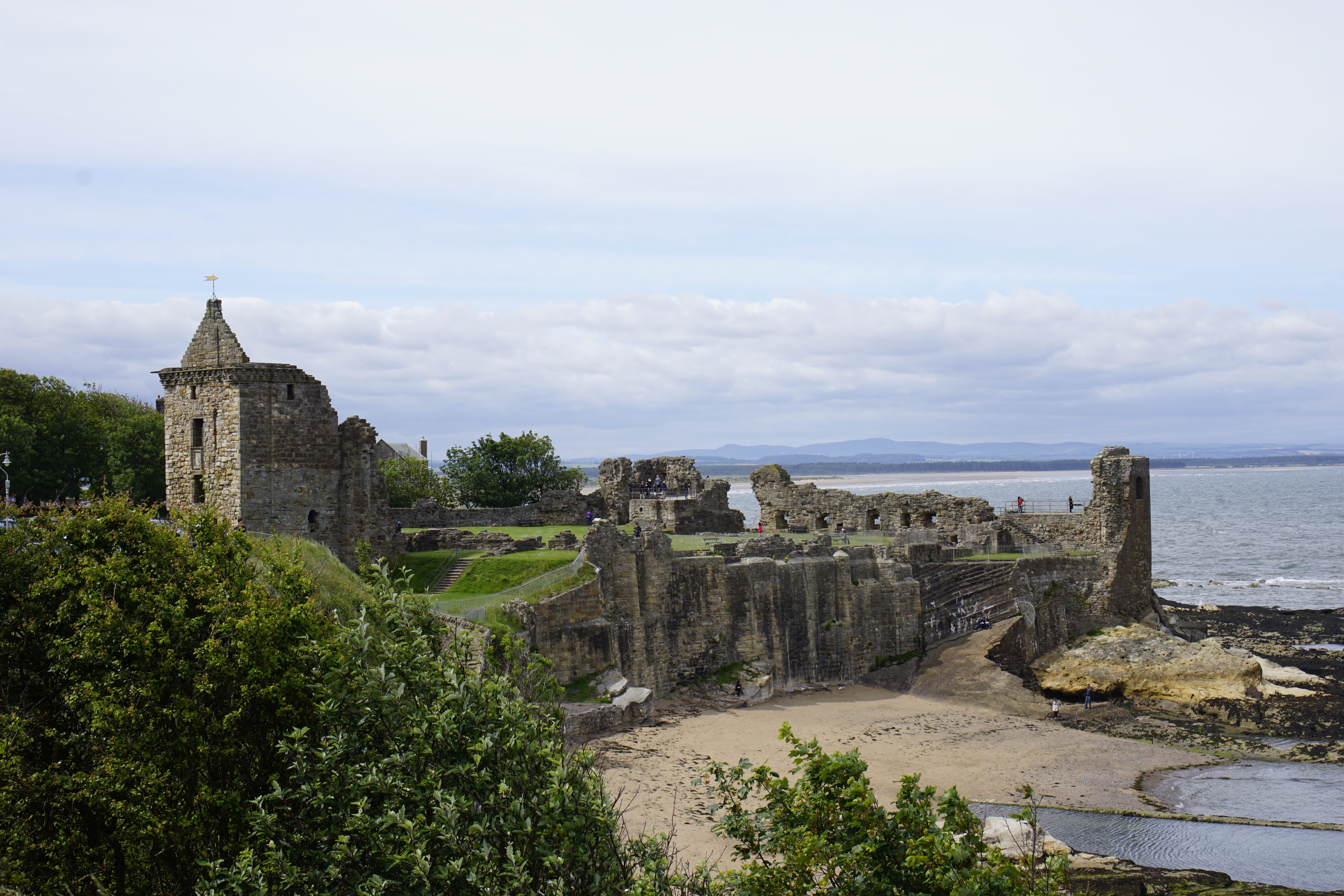 building, st andrews, travel destinations, history, building exterior, cloud - sky, tree, travel, day, scottish, sky, nature, water, fife, 5K, castle, HD Wallpaper