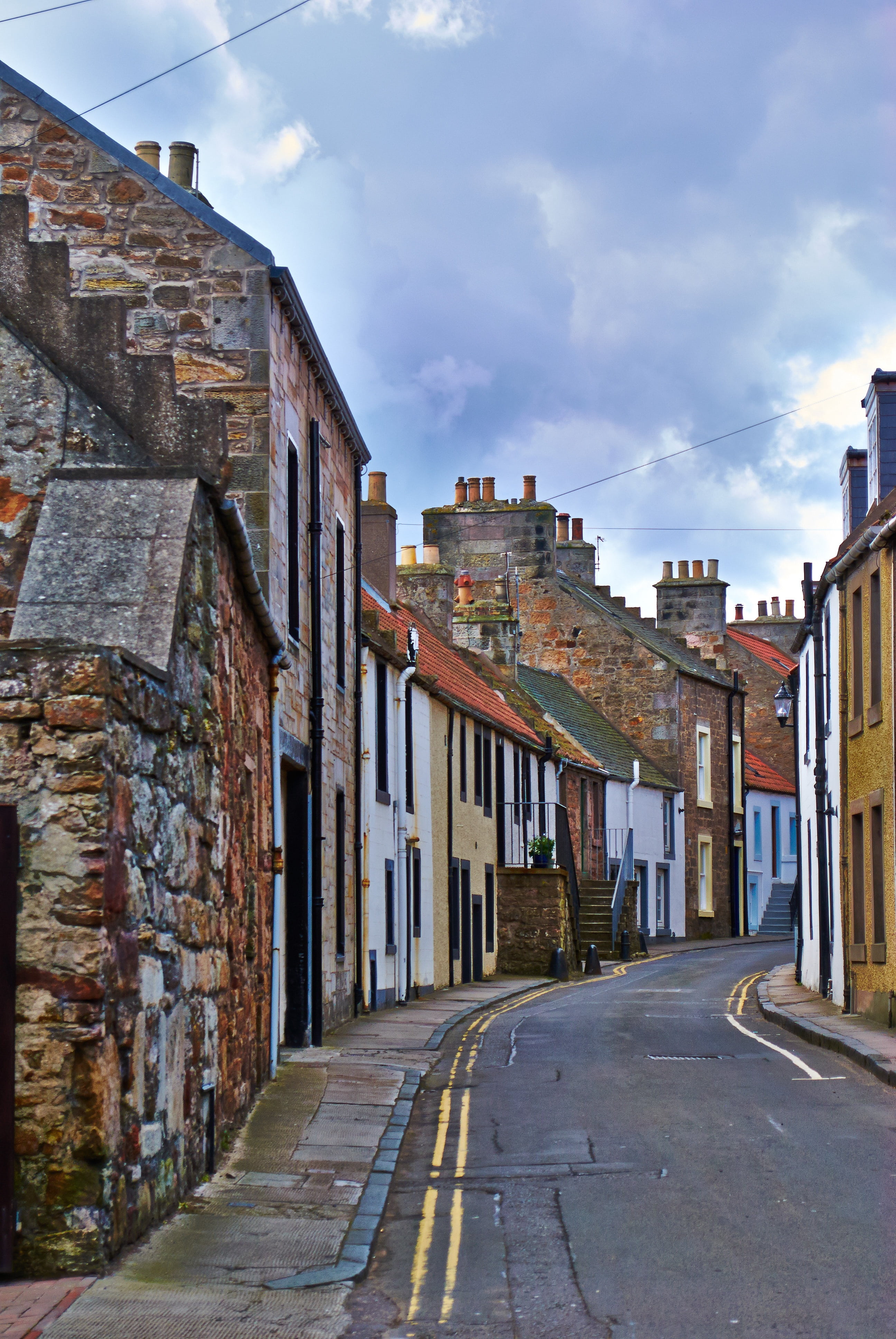 east, anstruther, road, homes, neuk, historic, europe, nature, brick, fife, direction, built Structure, architecture, quaint, harbour, 4K, houses, sky, Phone HD Wallpaper