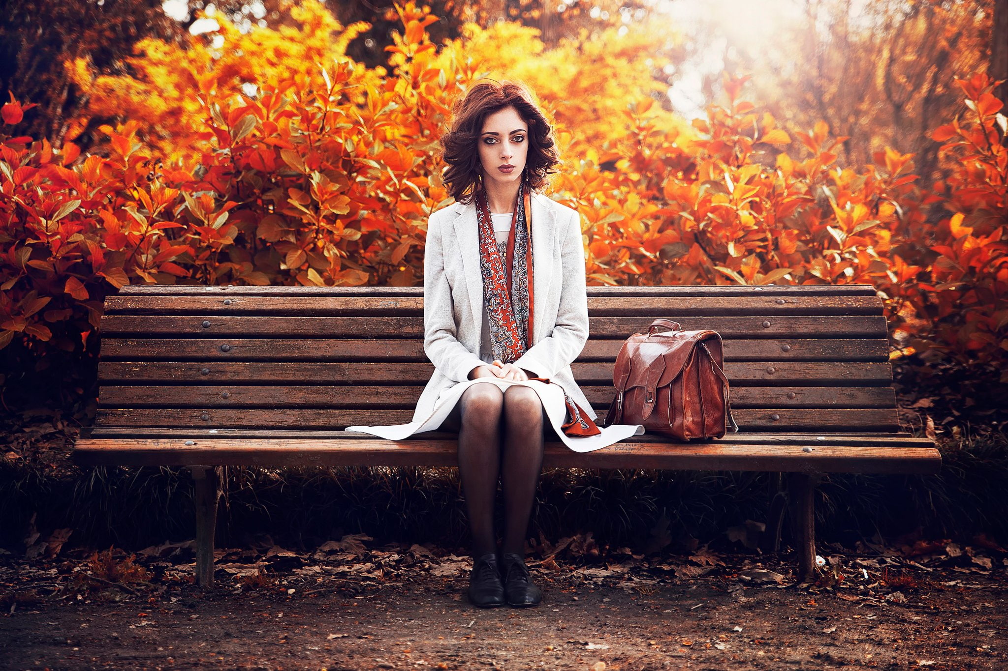 auntum, weiting, lonely, woman, bench, 1080P, beauty, beautiful, elegant, HD Wallpaper