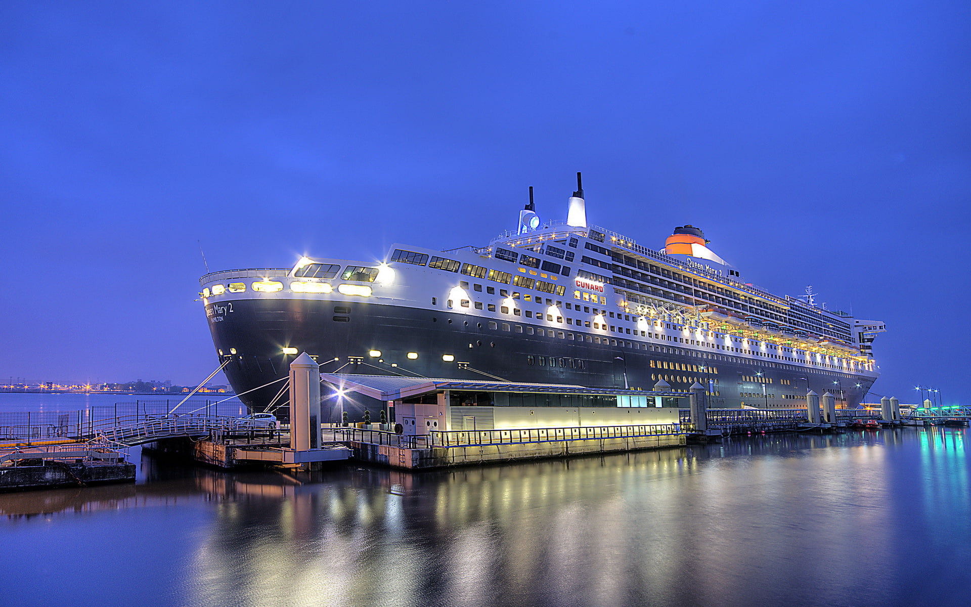 the city, Liverpool, 1080P, black, Queen Mary 2, port, night, cruise, white, ship, HD Wallpaper
