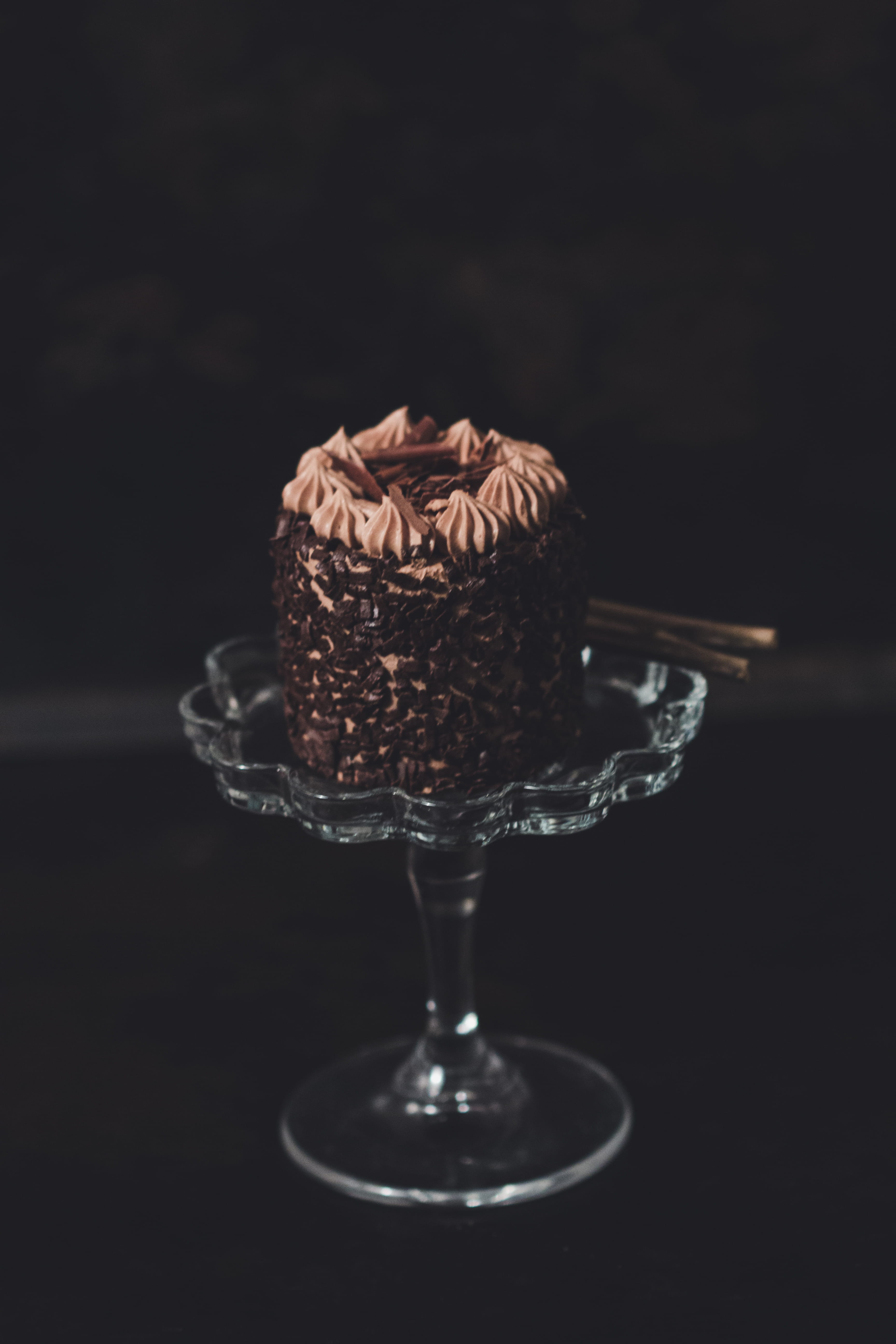 studio shot, cake, glass, cake stand, pastry, freshness, food and drink, chocolate, no people, eating utensil, edge, temptation, unhealthy eating, close-up, Phone HD Wallpaper