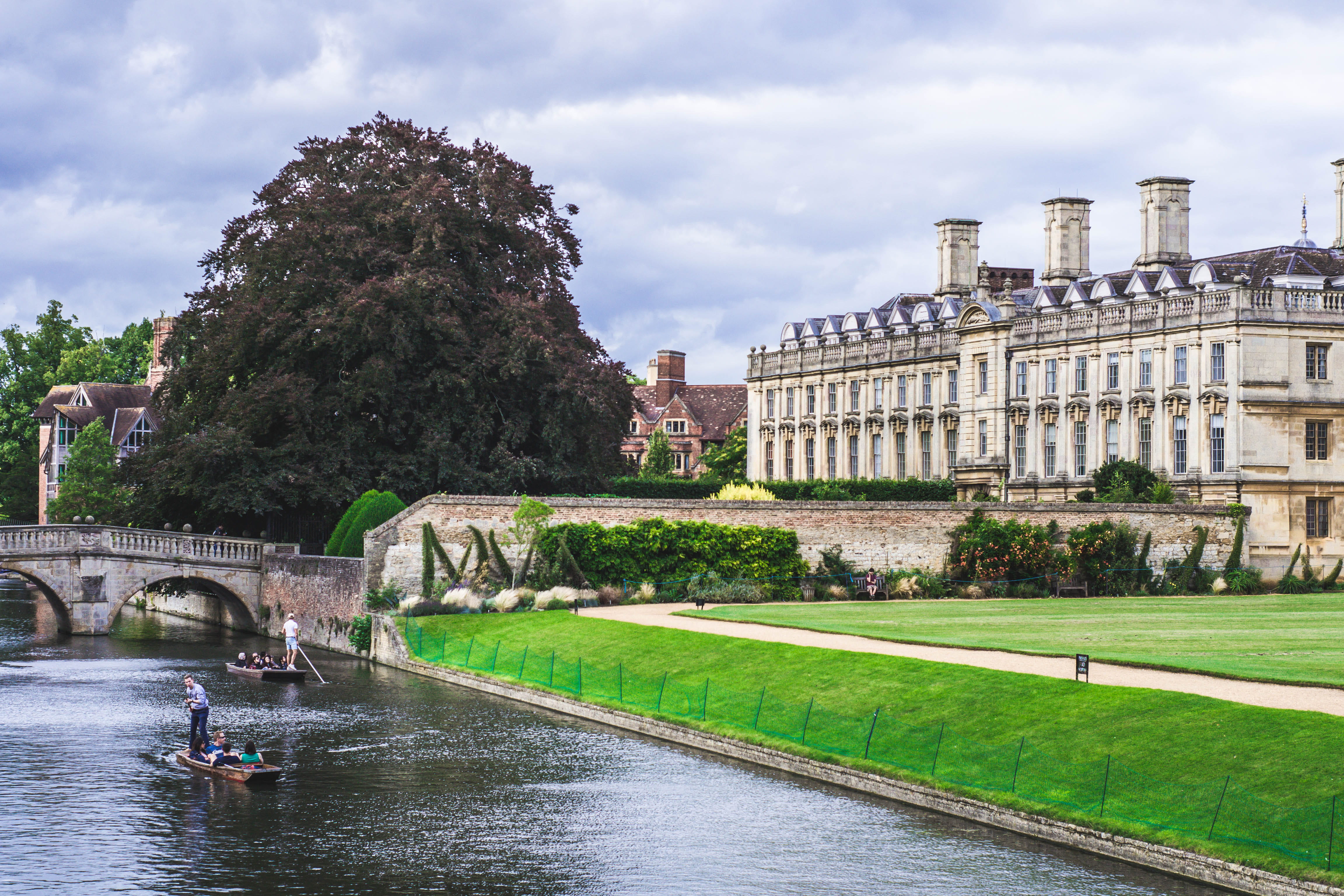 buildings, rivers, sky, travel, arch bridge, outdoors, tree, nature, building exterior, the past, 4K, architecture, arch, lines, landscape, river, old buildings, HD Wallpaper