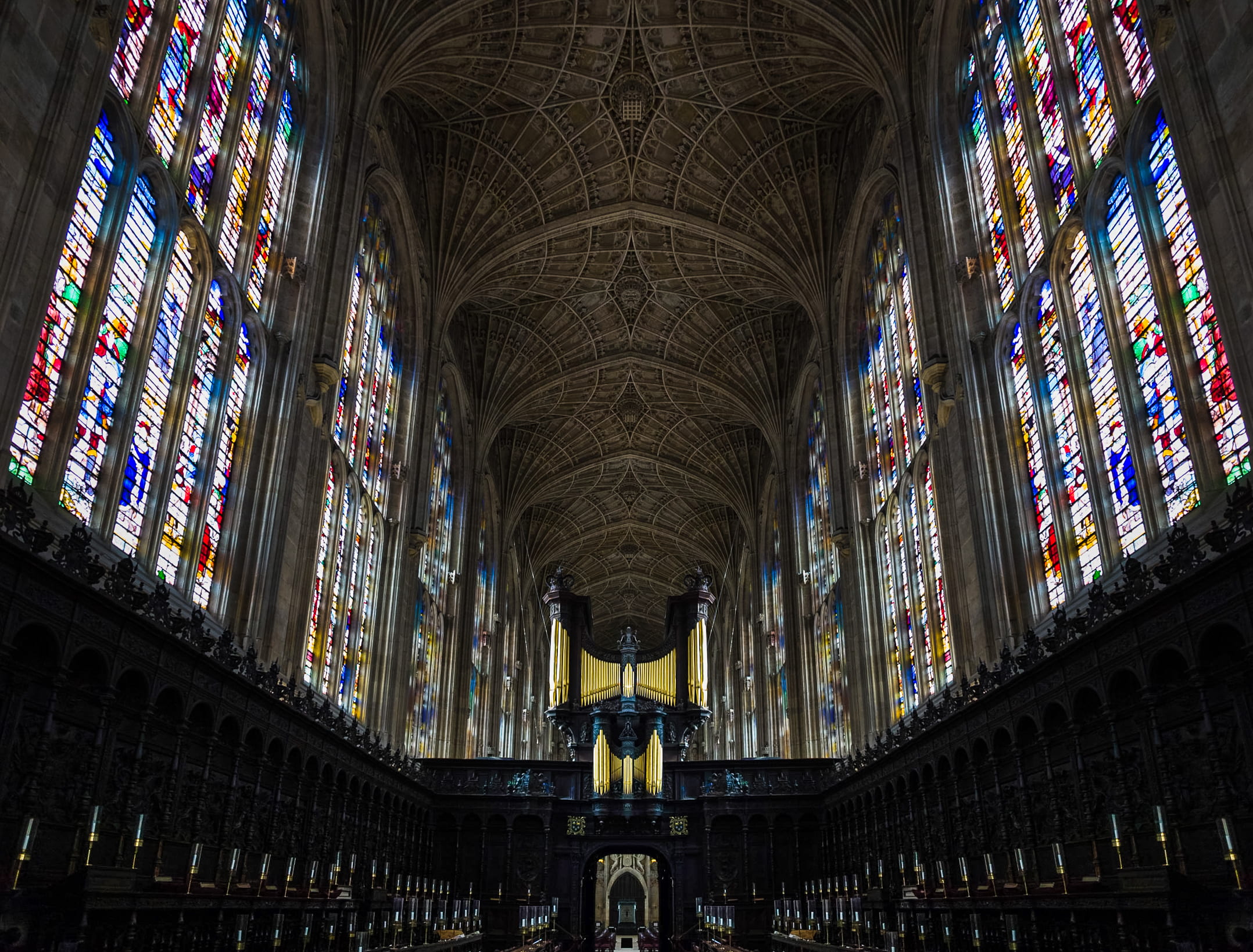 belief, stained glass, spirituality, organ, glass, architecture and art, architecture, 1080P, place of worship, chapel, arch, ornate, low angle view, church, HD Wallpaper