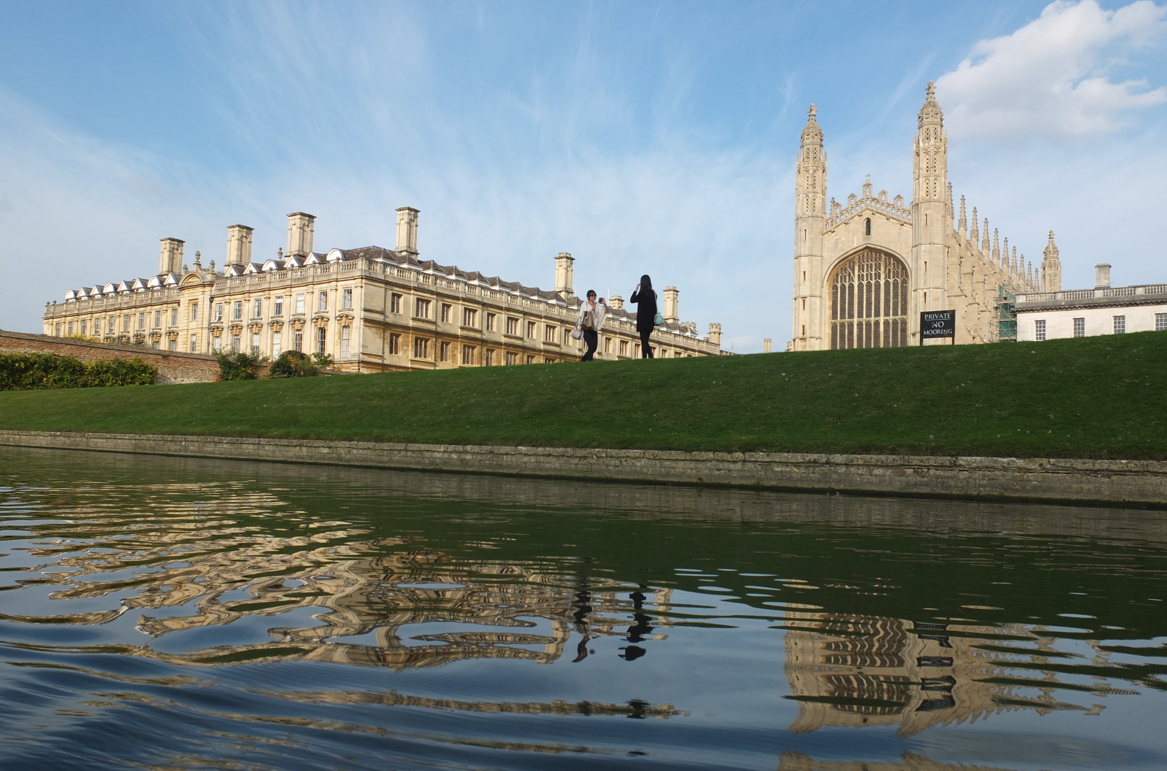 university, building exterior, architecture, near, history, 4K, sky, the past, body, chapel, tourism, sightseeing, travel destinations, waterfront, river, HD Wallpaper