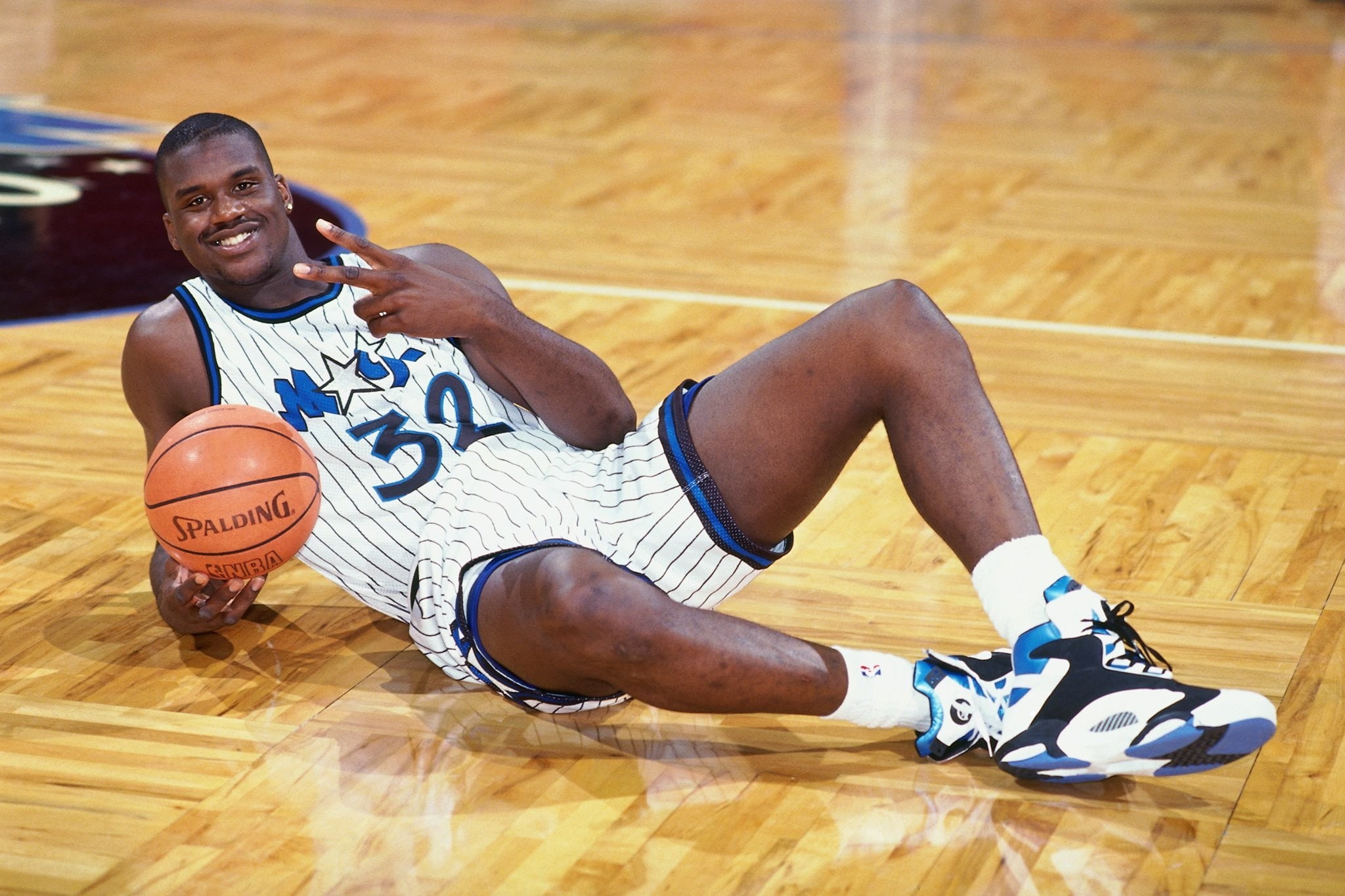 flooring, leisure activity, sitting, one person, lifestyles, court, ball, basketball uniform, sport, basketball - sport, indoors, athlete, hardwood floor, HD Wallpaper