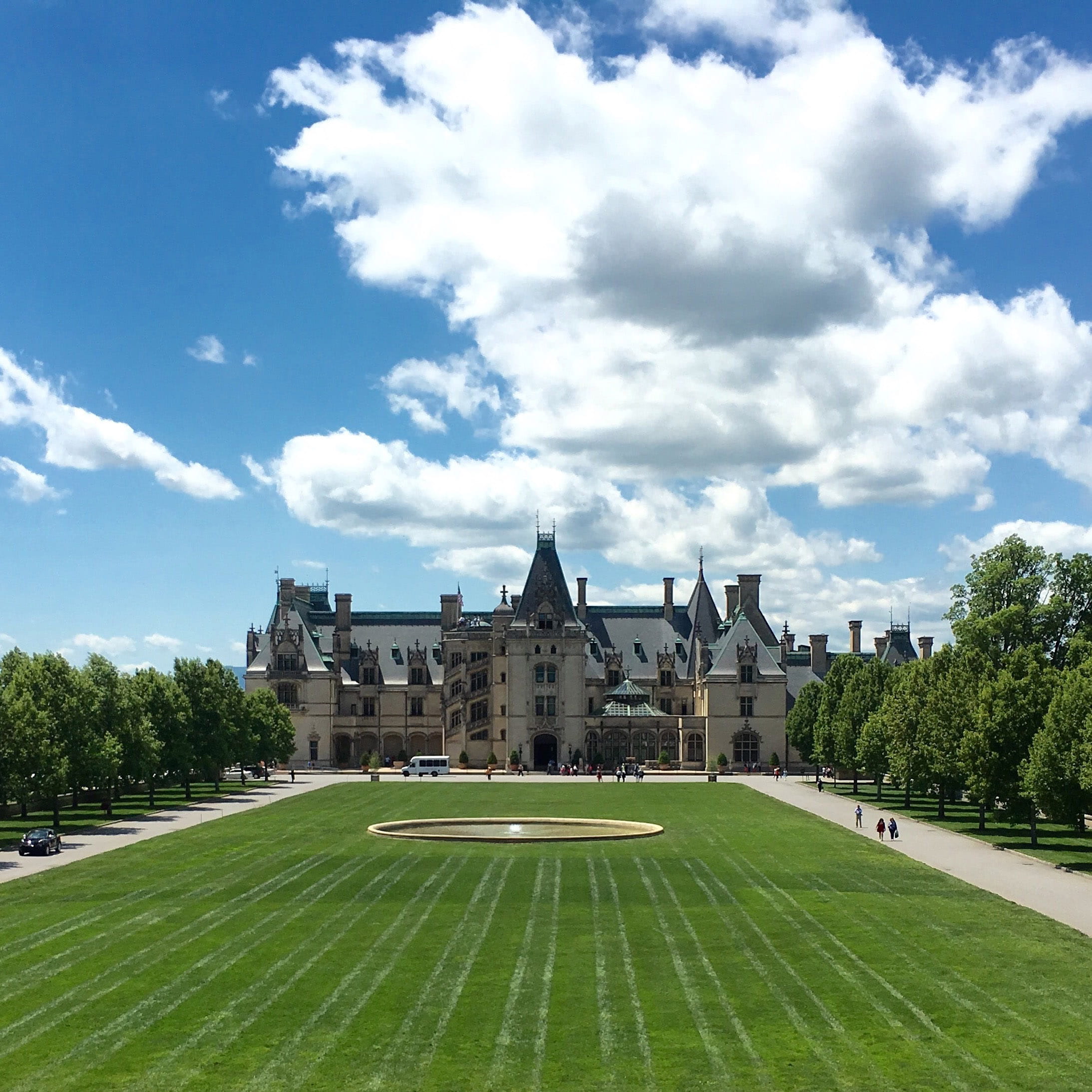 Mansion, public domain, building, park - Man Made Space, sky, growth, built Structure, photos, garden, cloud - sky, green Color, day, travel destinations, Phone HD Wallpaper