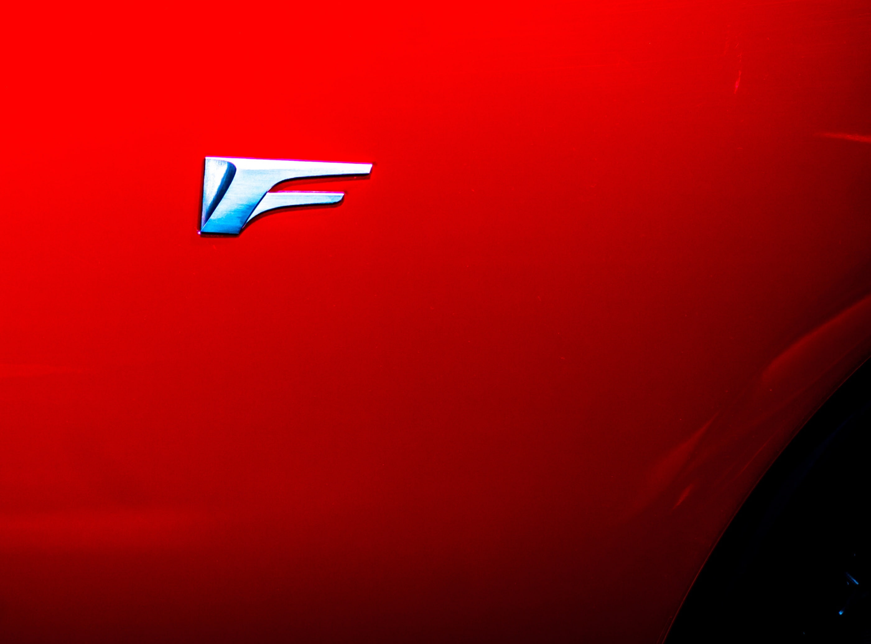 studio shot, Cars, communication, Cobo Hall, auto show, Michigan, colored background, Cobo Center, wall - building feature, no people, nature, blue, arrow symbol, HD Wallpaper
