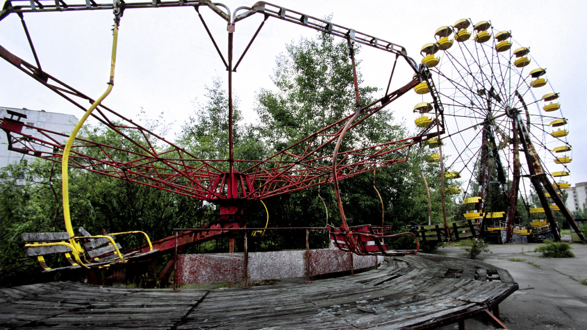 low angle view, architecture, fairground, wood - material, leisure activity, ruins, ferris wheel, amusement park ride, nature, arts culture and entertainment, HD Wallpaper
