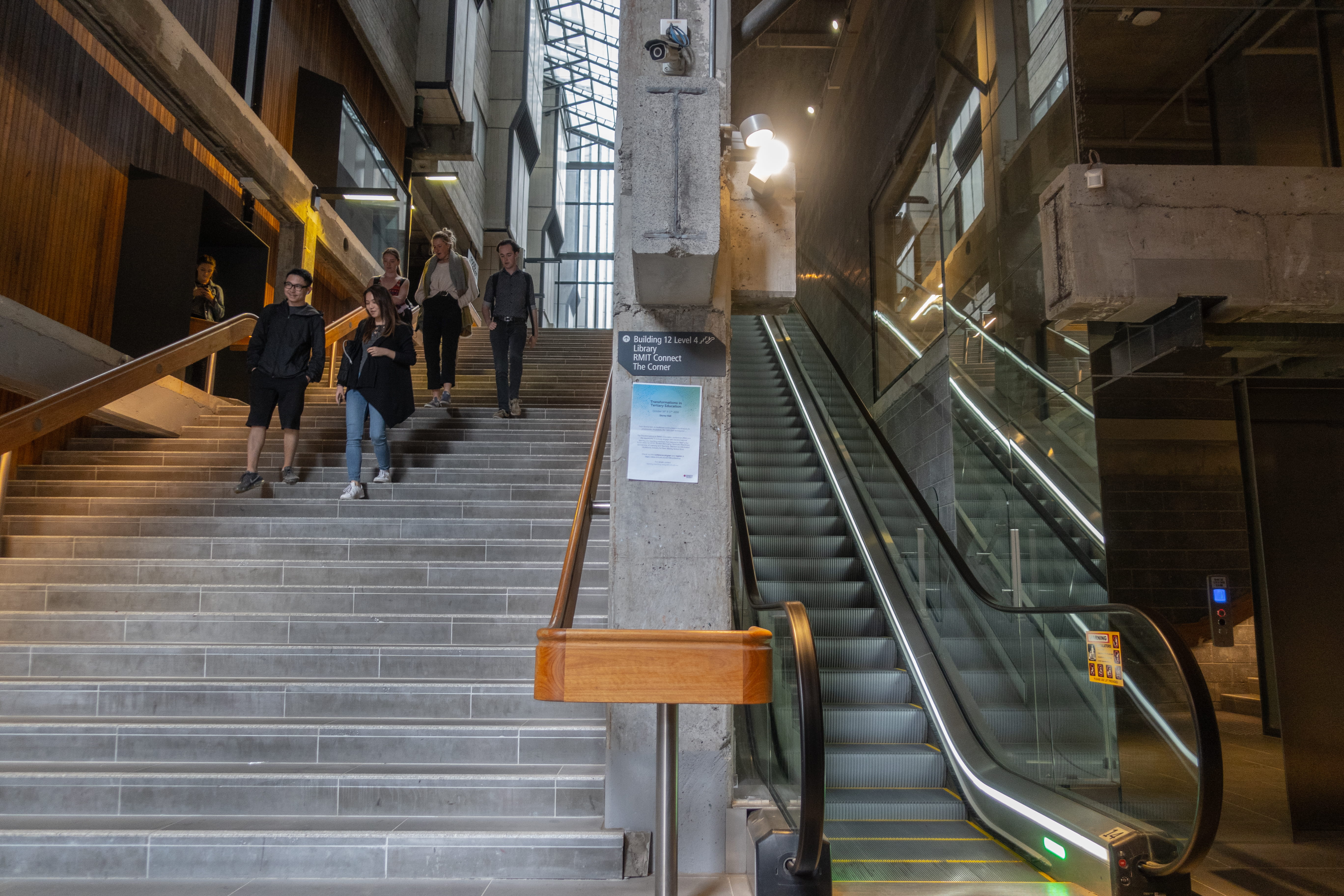 indoors, moving up, adult, escalator, building, incidental people, rmit university building 10, 5K, lifestyles, melbourne, walking, low angle view, built structure, HD Wallpaper