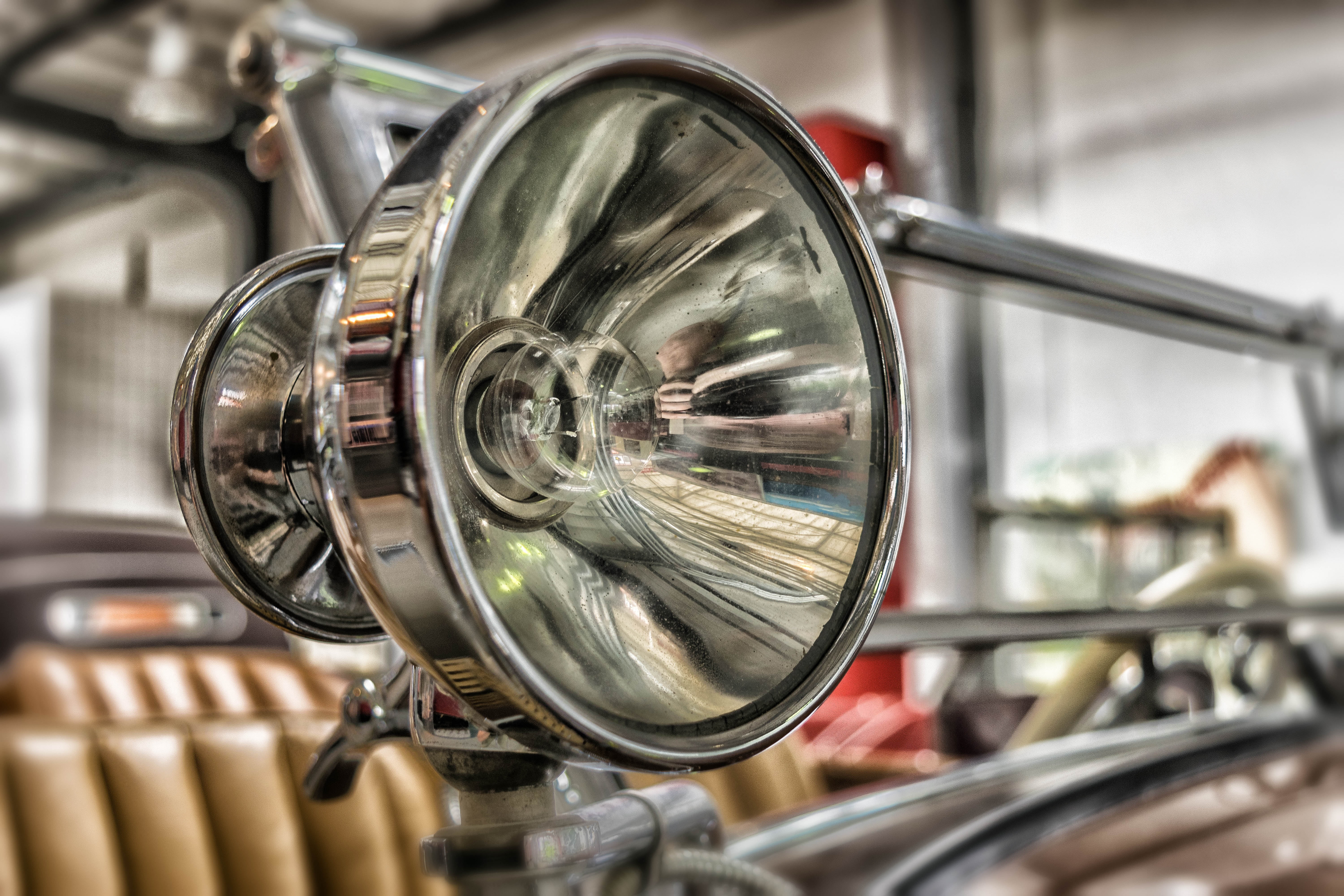 auto, antique, old, selective focus, the past, silver colored, reflection, close-up, retro styled, history, car light, alloy, transportation, light, metal, HD Wallpaper