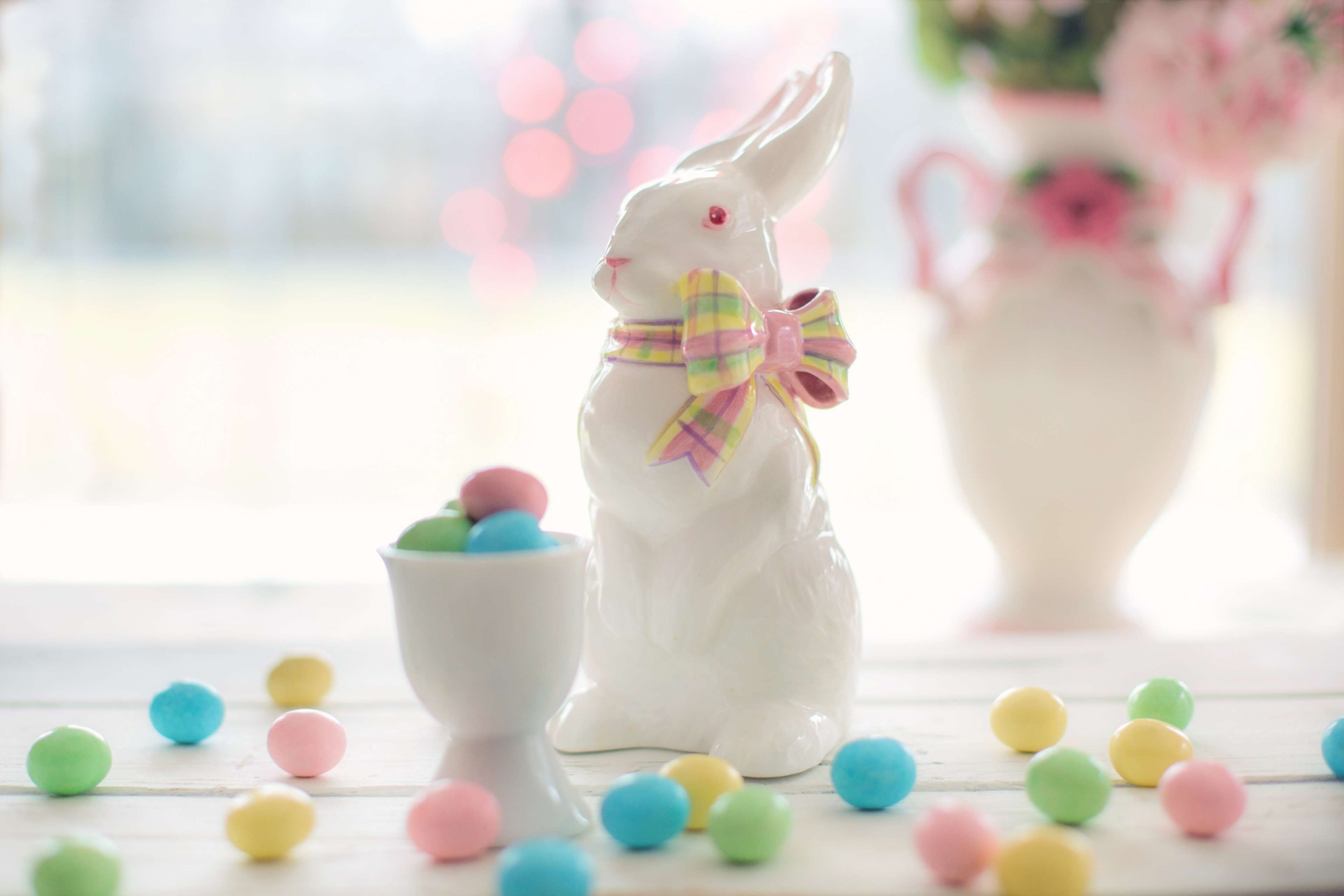 temptation, springtime, bunny, pastels, dessert, decoration, goody, still life, easter, table, food, indoors, celebration, rabbit, pastel colored, plant, HD Wallpaper