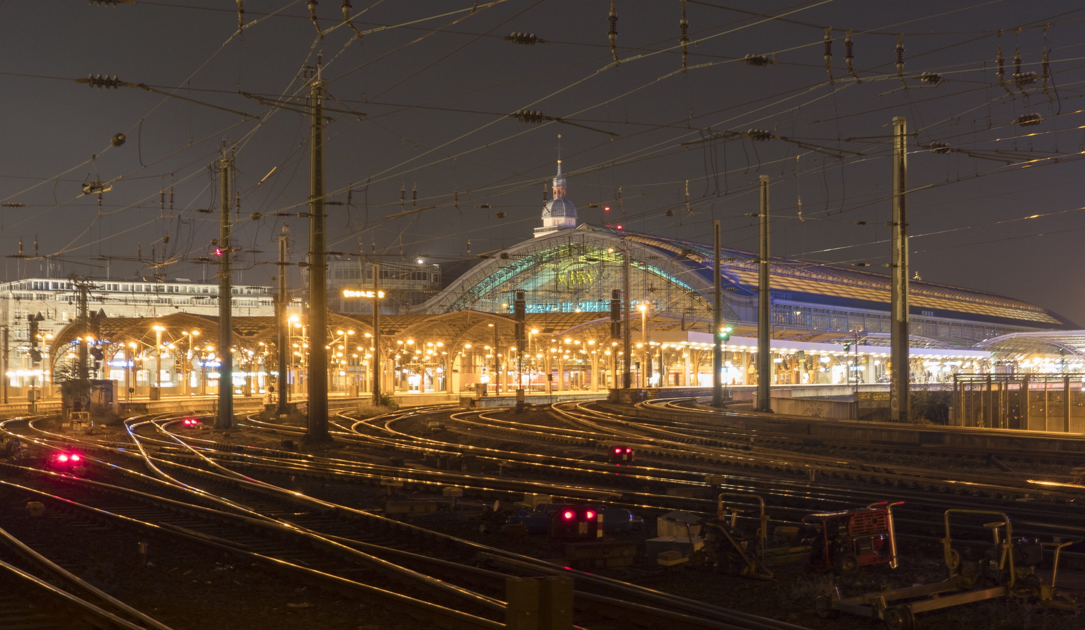 travel, illuminated, Photograph, transportation, railway station, complexity, rail transportation, train - vehicle, central station, building exterior, HD Wallpaper