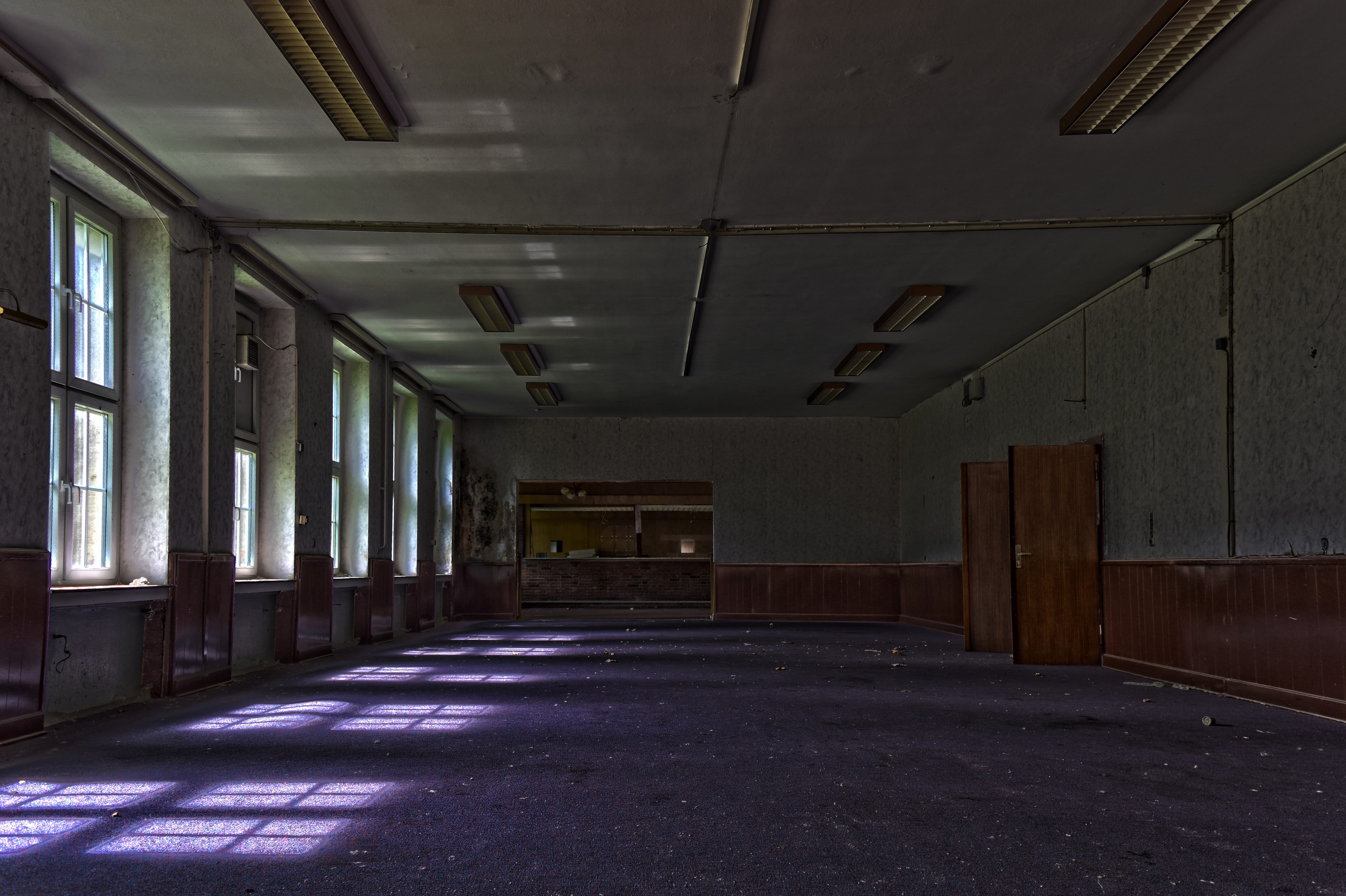 run-down, corridor, lighting, decay, ruined, passage, built structure, weird, window, lapsed, domestic room, dirty, light, ceiling, lighting equipment, HD Wallpaper