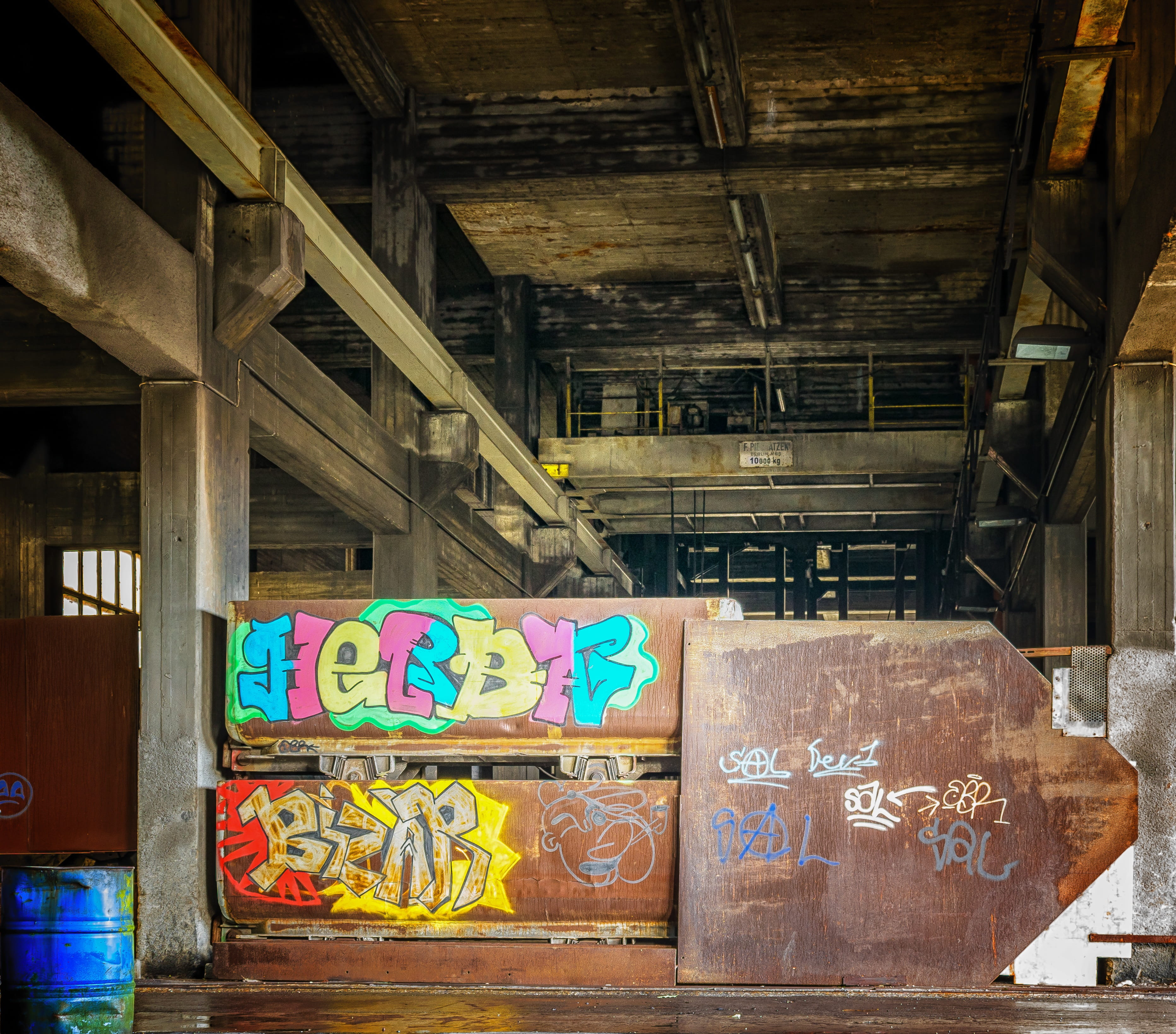 creativity, art and craft, wall - building feature, architectural column, abandoned, graffiti, close-up, day, old factory, indoors, still, pforphoto, dirt, HD Wallpaper