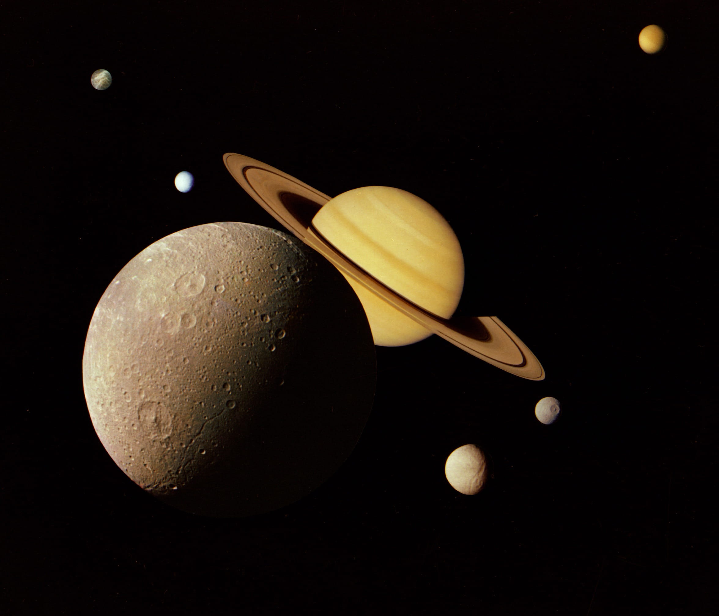 freshness, ball, two objects, 1080P, night, no People, Saturn, still life, planets, raw food, studio shot, close-up, indoors, healthy eating, outer, dark, HD Wallpaper