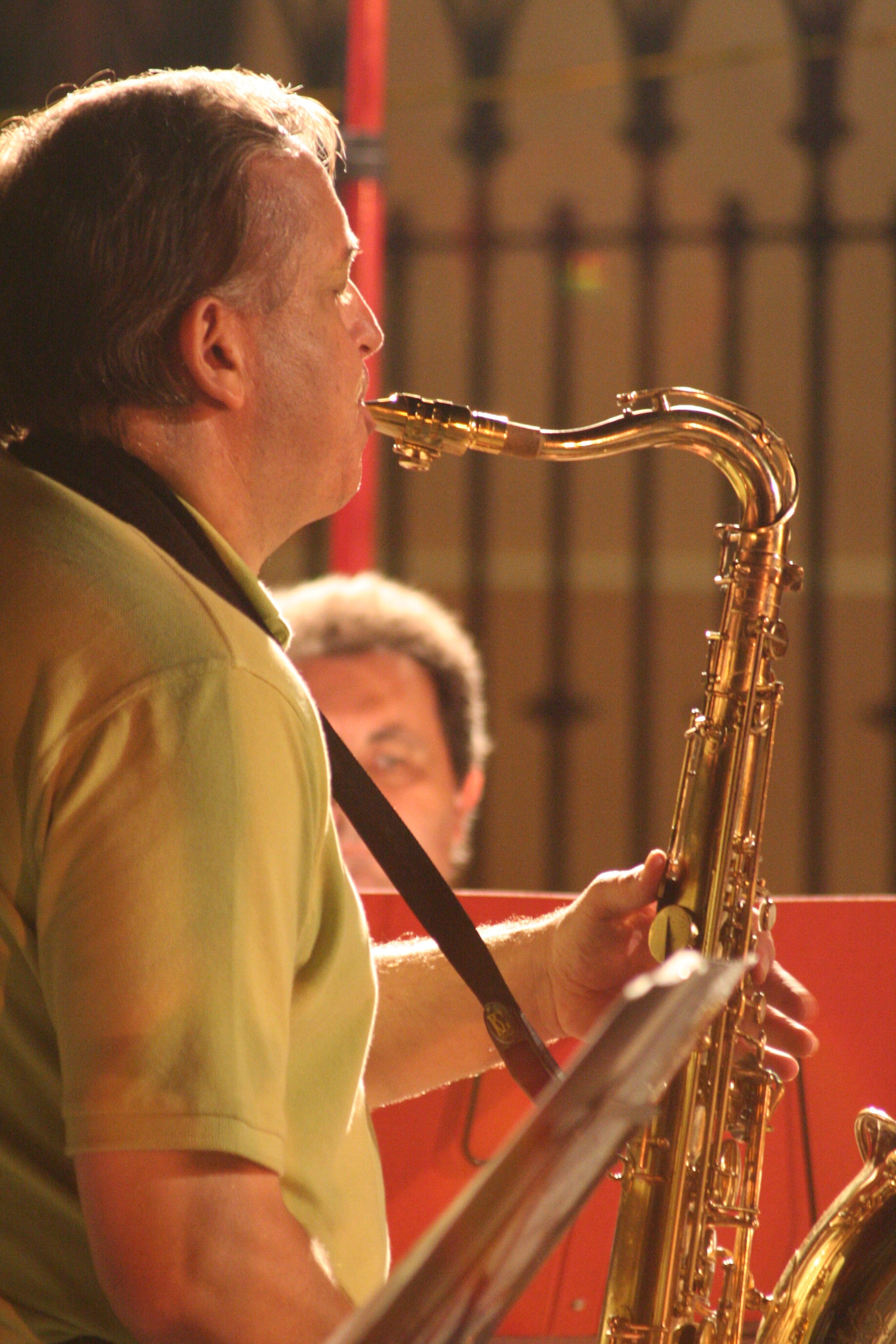 males, blowing, men, musical equipment, real people, bandsman, people, playing, saxophone, 2K, jazz, music, mature men, arts culture and entertainment, Phone HD Wallpaper