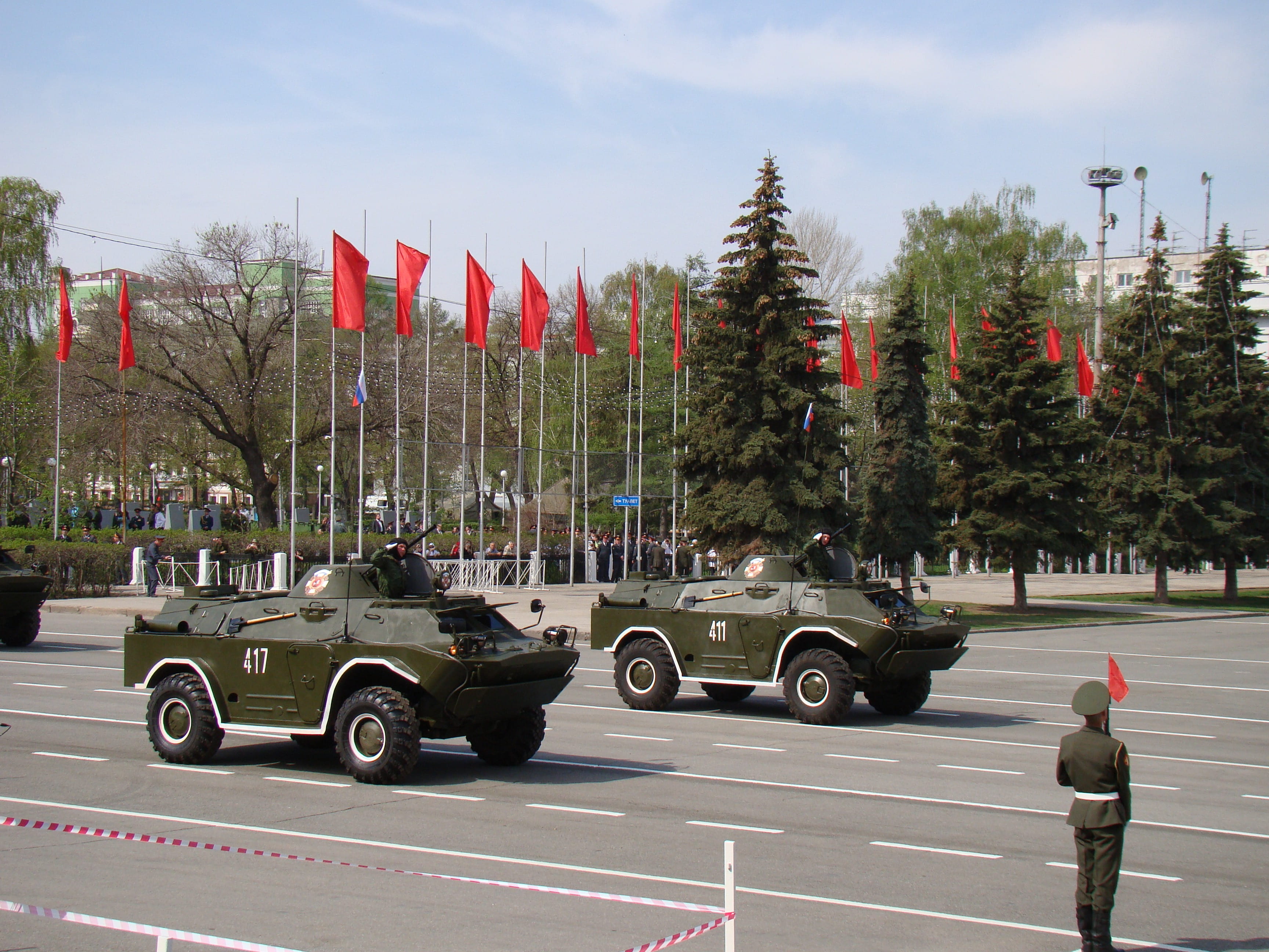 parade, russia, architecture, plant, city, brdm 2, tree, 2K, samara, incidental people, outdoors, area, motor vehicle, patriotism, sign, day, transportation, HD Wallpaper